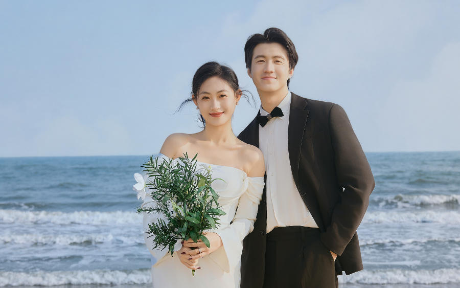 薇薇摄影美学丨海边轻婚纱婚纱照