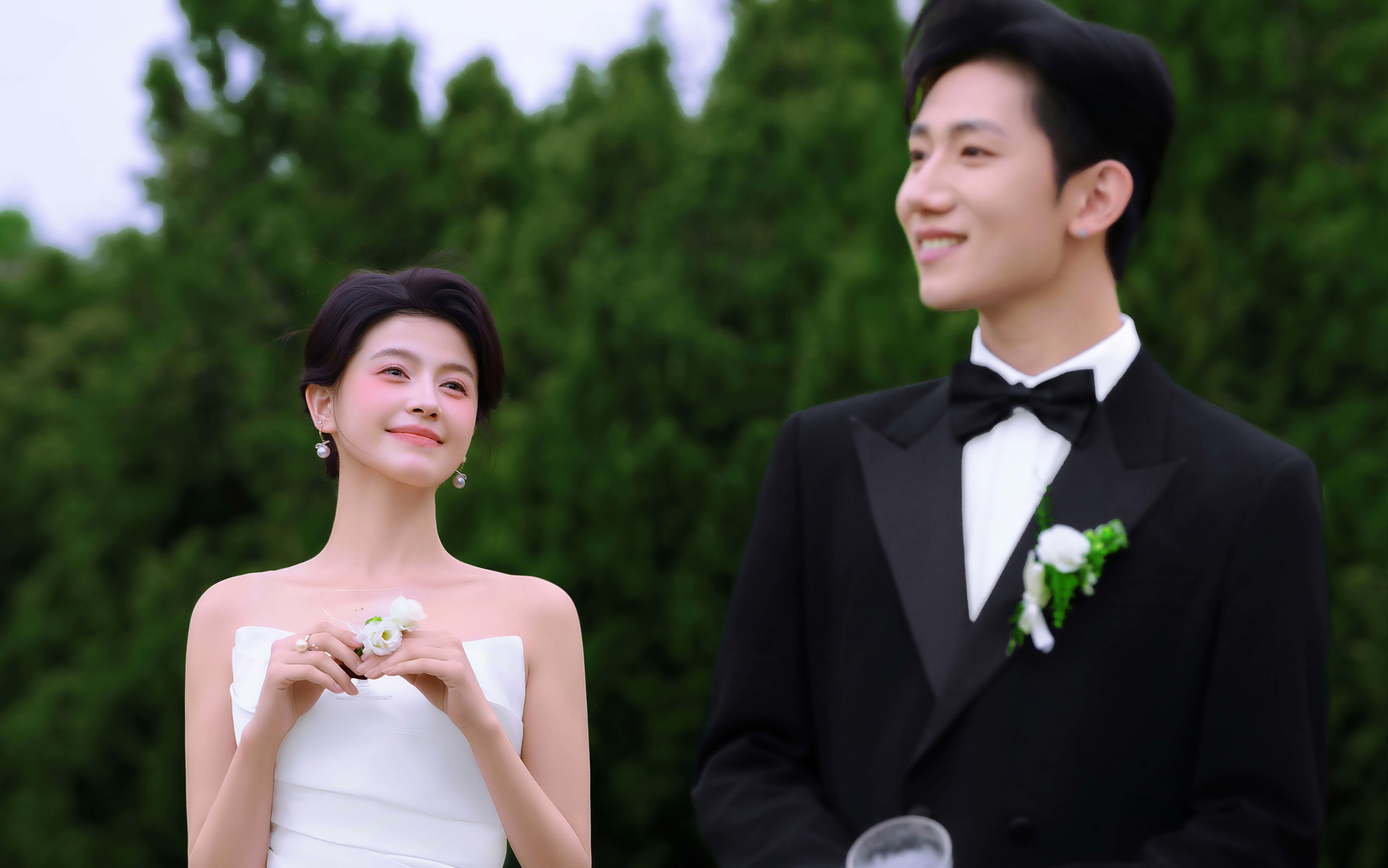 草坪公主婚纱照 灵动到骨子里的浪漫风