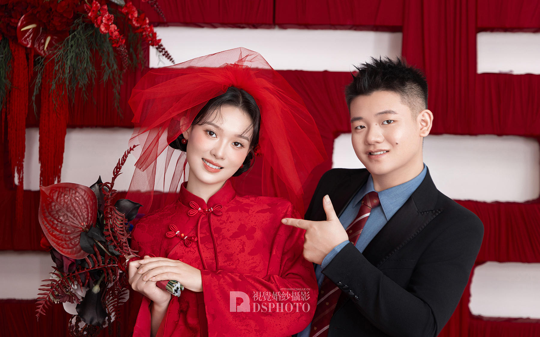 还是得大囍字！喜嫁风婚纱照甜到齁，长辈看了都狂夸