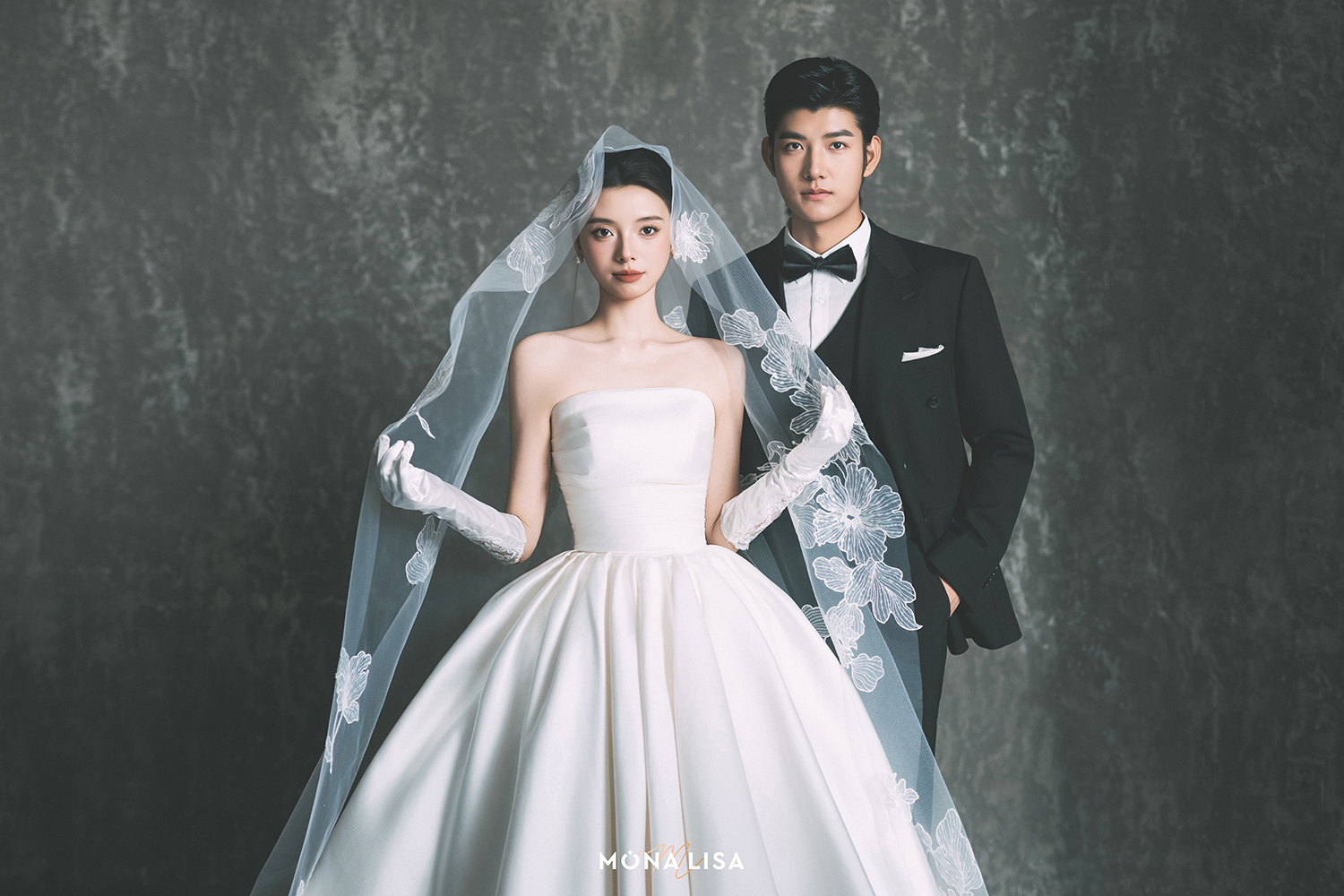 室内光影婚纱照｜浪漫又温柔的室内氛围感