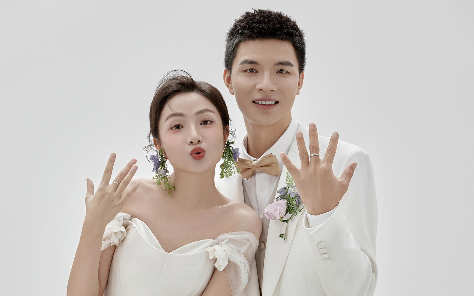 爱惨了白开水韩式主纱婚纱照 温柔又浪漫