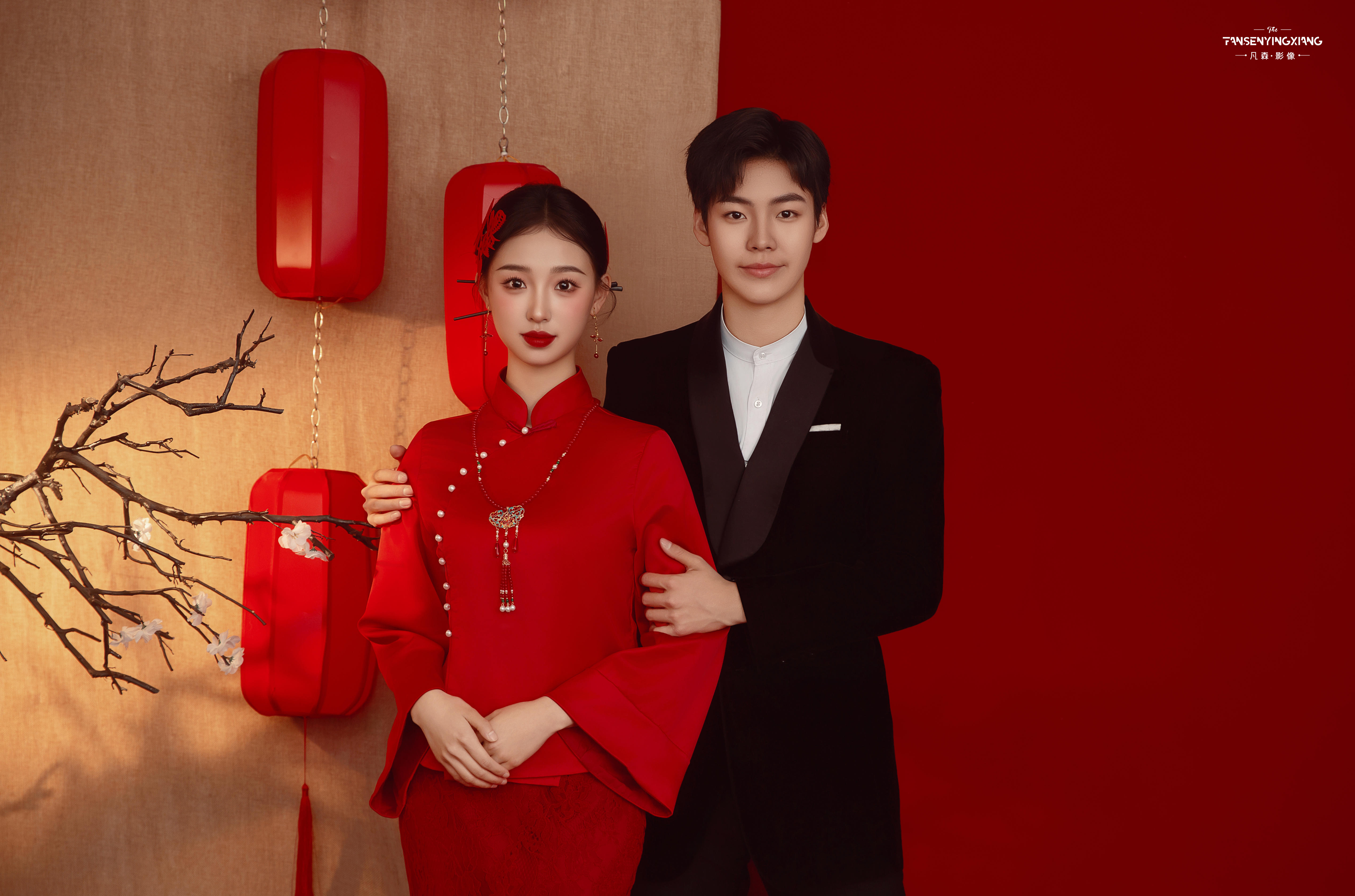 光影里的中式浪漫婚纱照