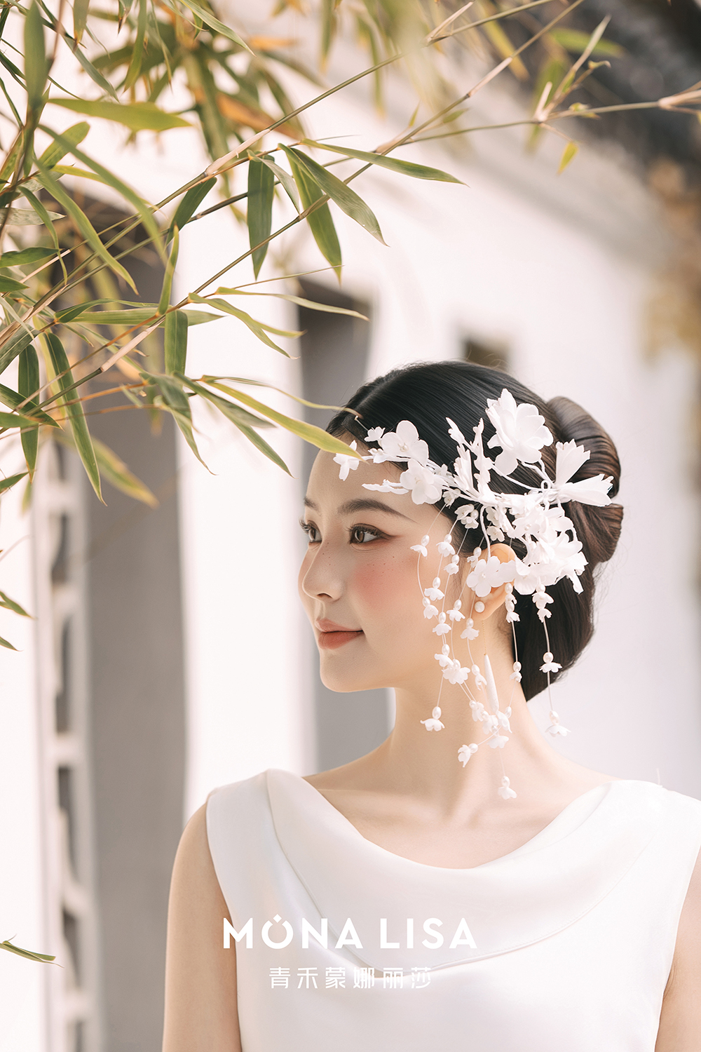 高级感拉满的民国园林婚纱照