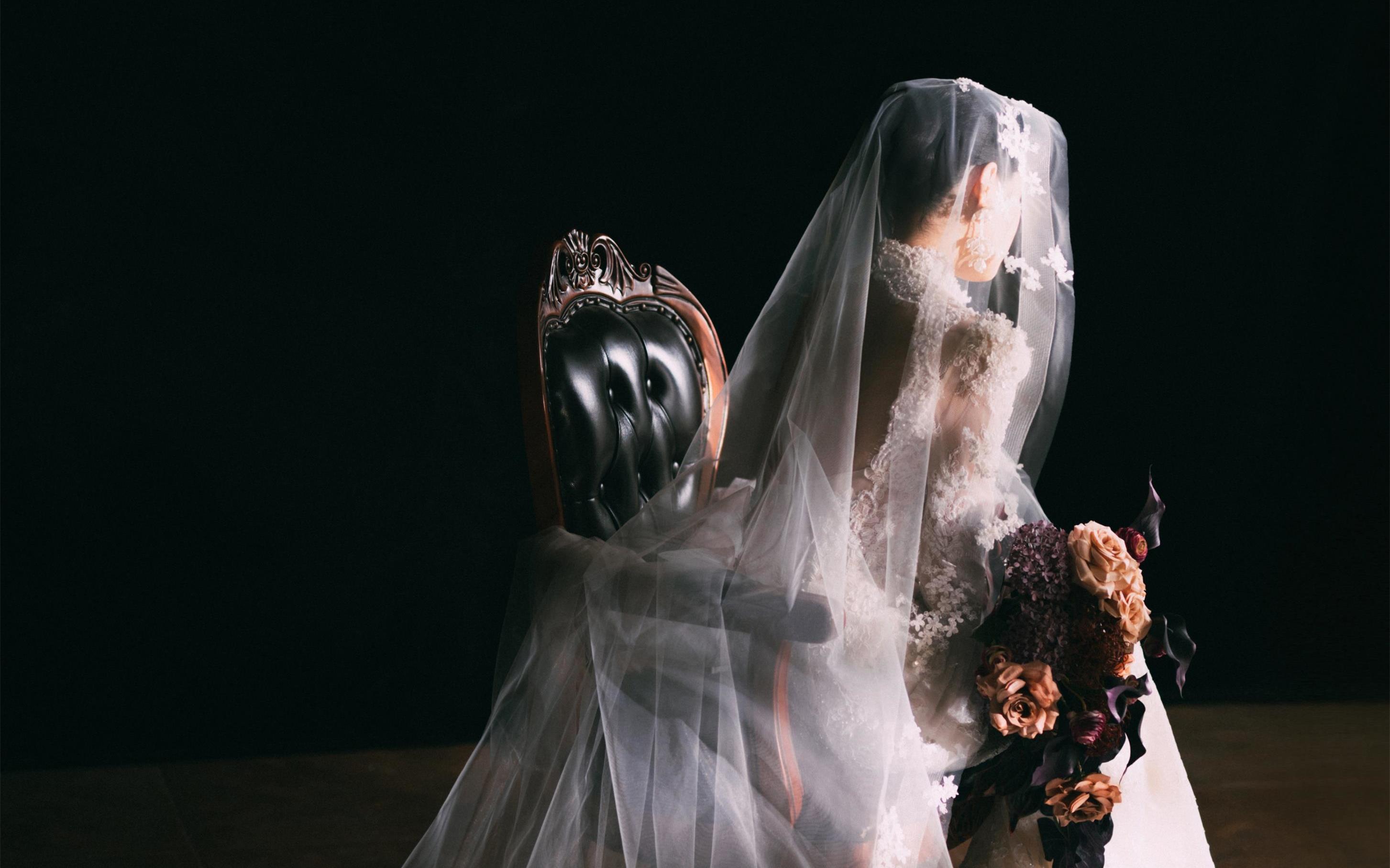 光影的叙述🪐 胶片光影婚纱照带来的惊艳