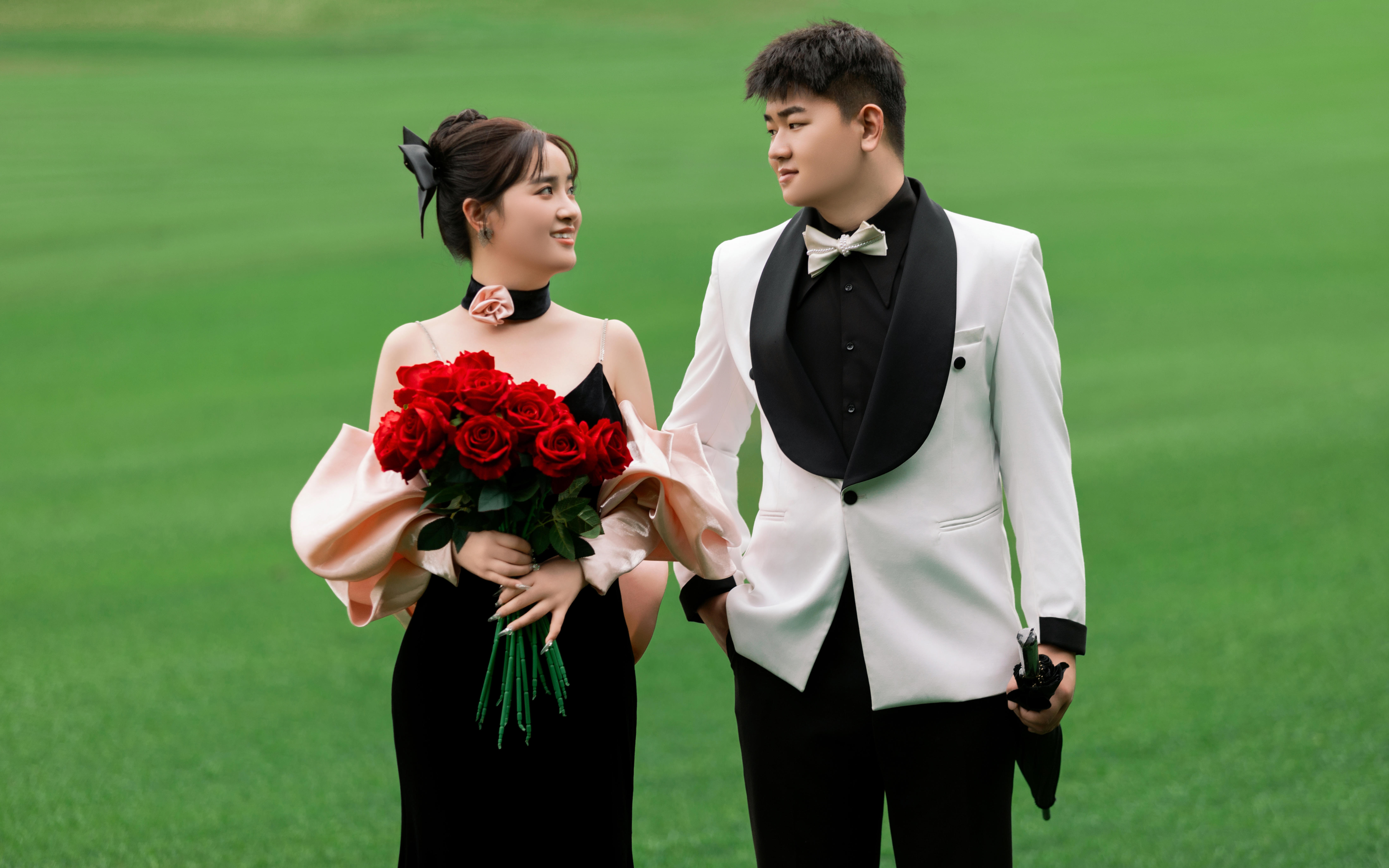 【優(yōu)格】心動(dòng)預(yù)警！電影感超強(qiáng)的森系婚紗照