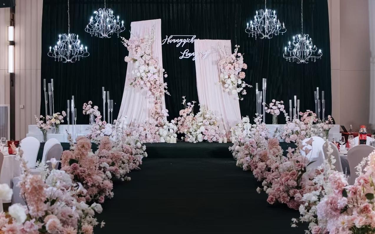 韓系簡(jiǎn)約風(fēng)，溫柔粉色調(diào)