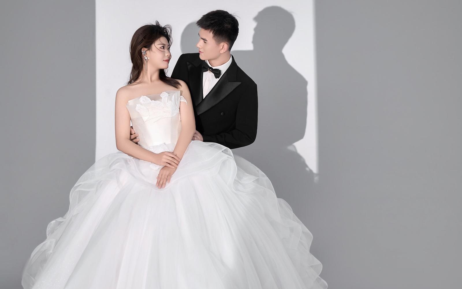 客片分享 | 张张封神的室内主纱光影婚纱