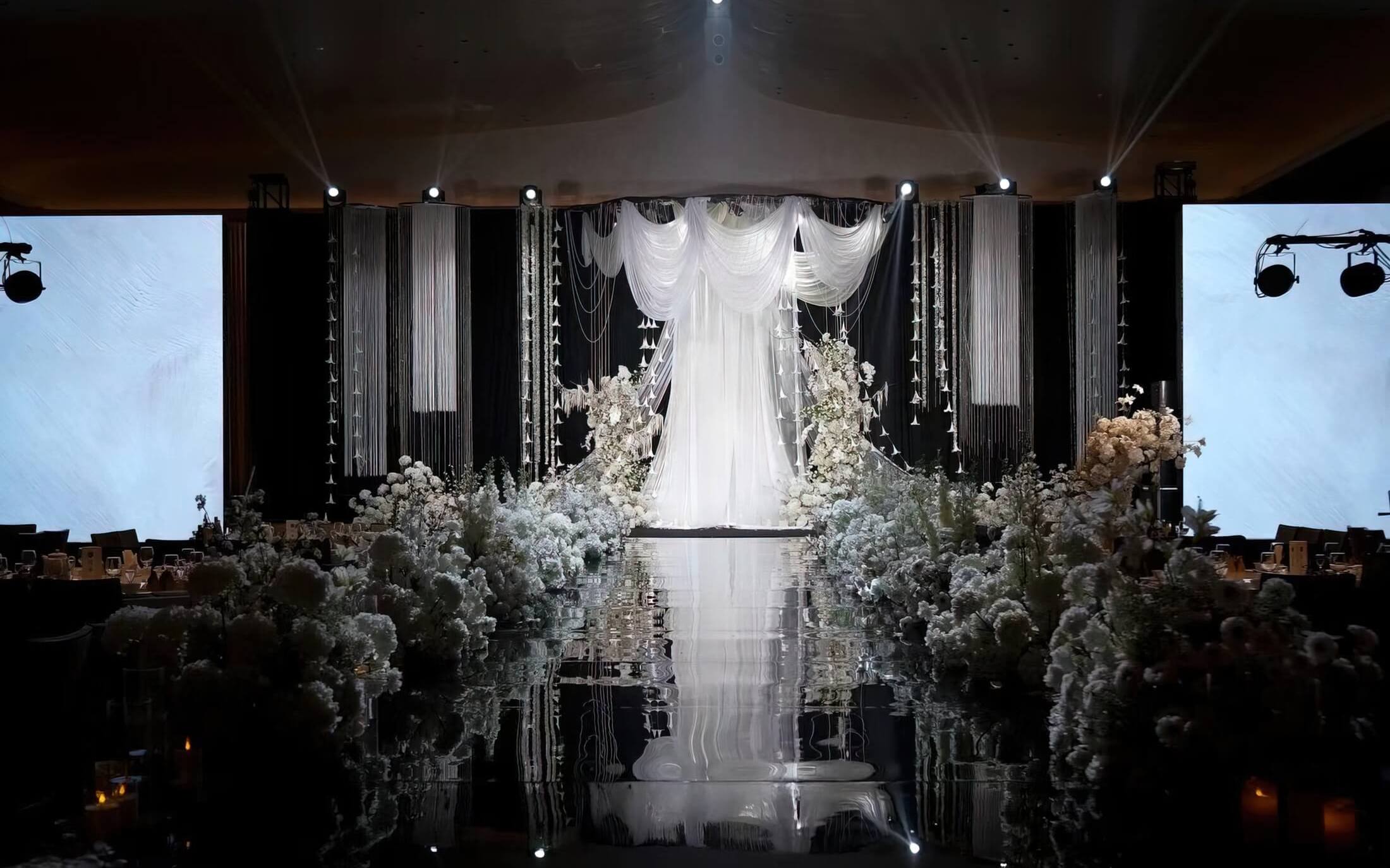 【凤凰精致婚礼】韩式白色雪纺纱线帘婚礼