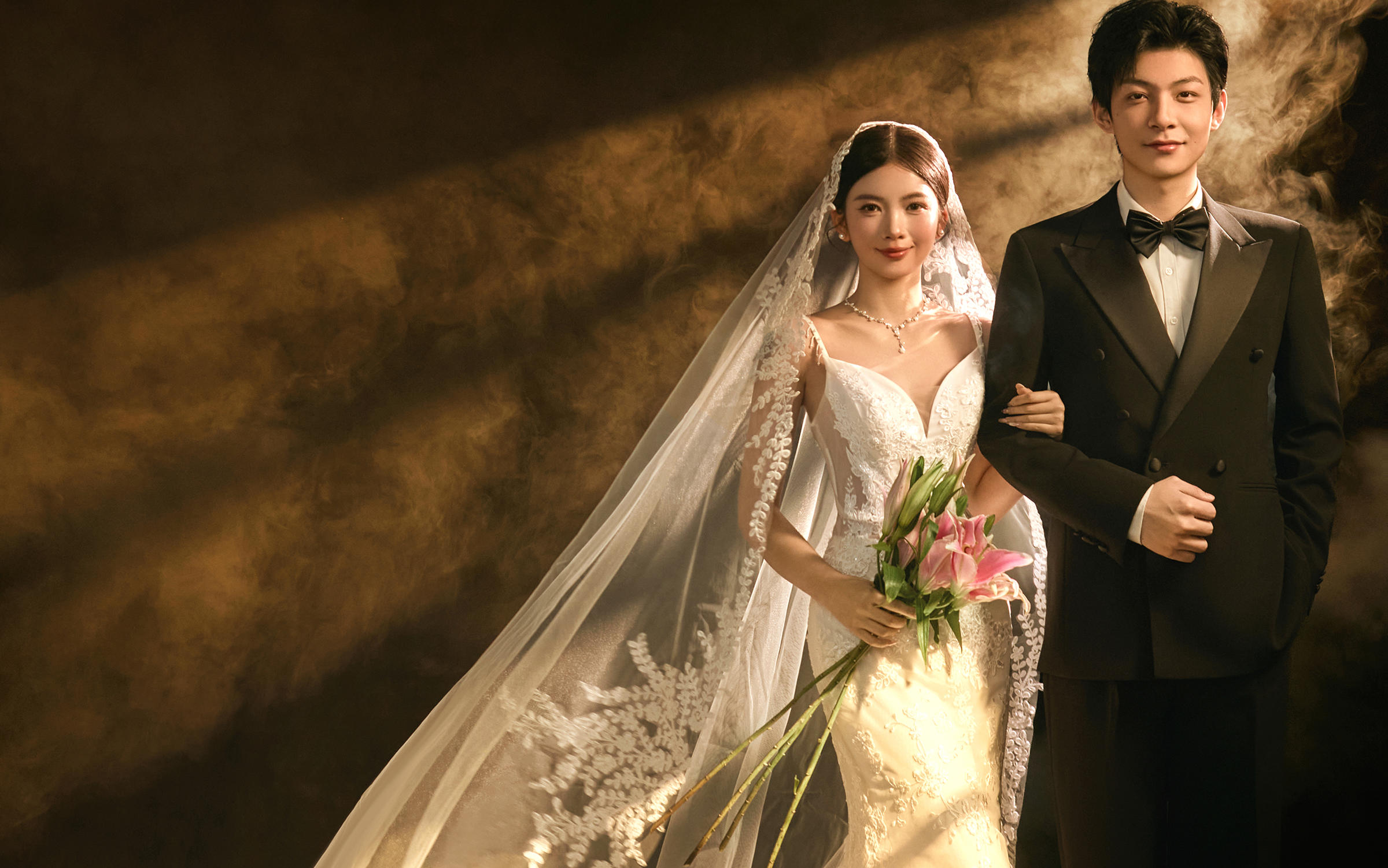 我承認(rèn)心動(dòng)了，復(fù)古光影婚紗照太驚艷了