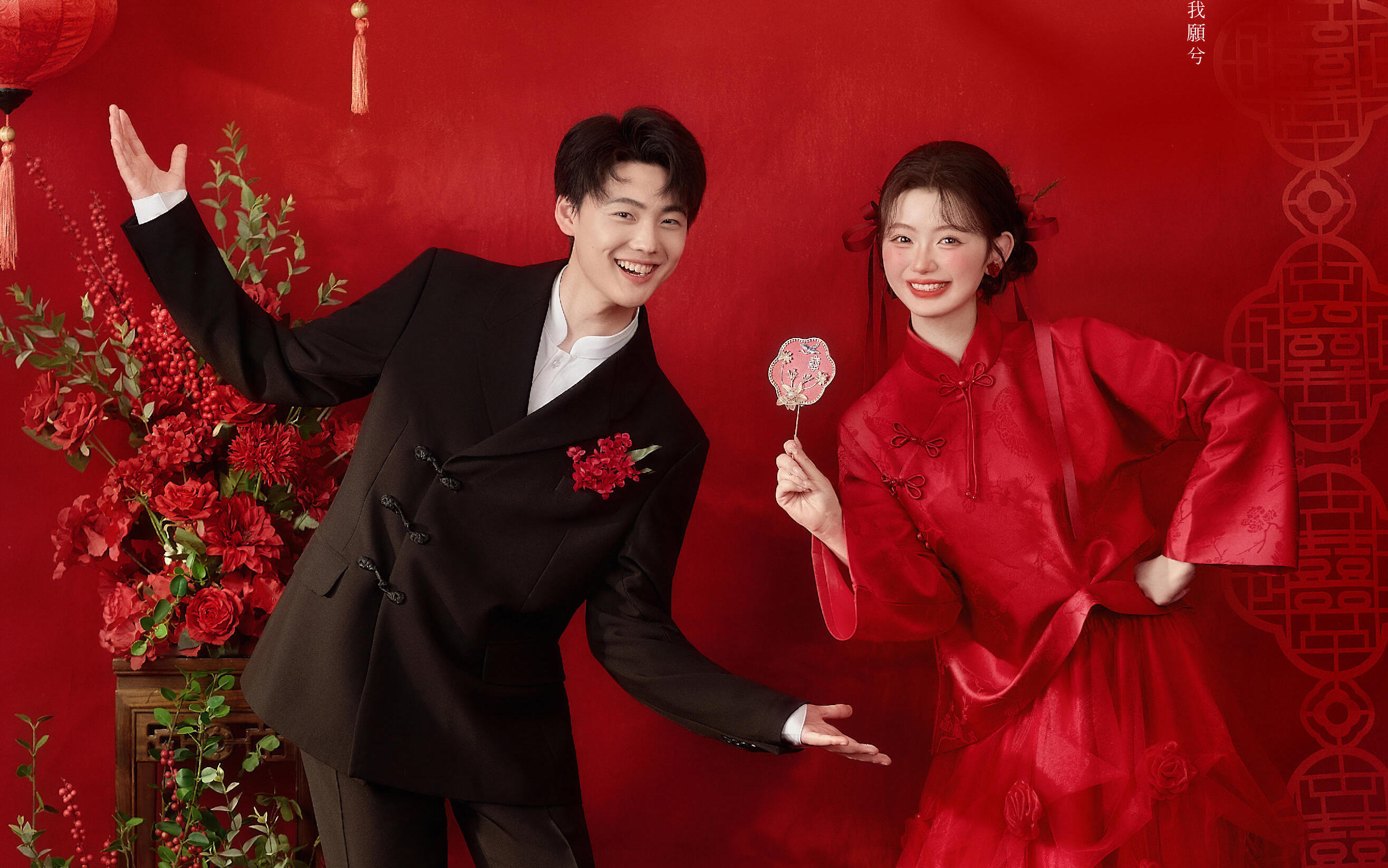 甜到谁都能嗑一下！室内喜嫁婚纱照