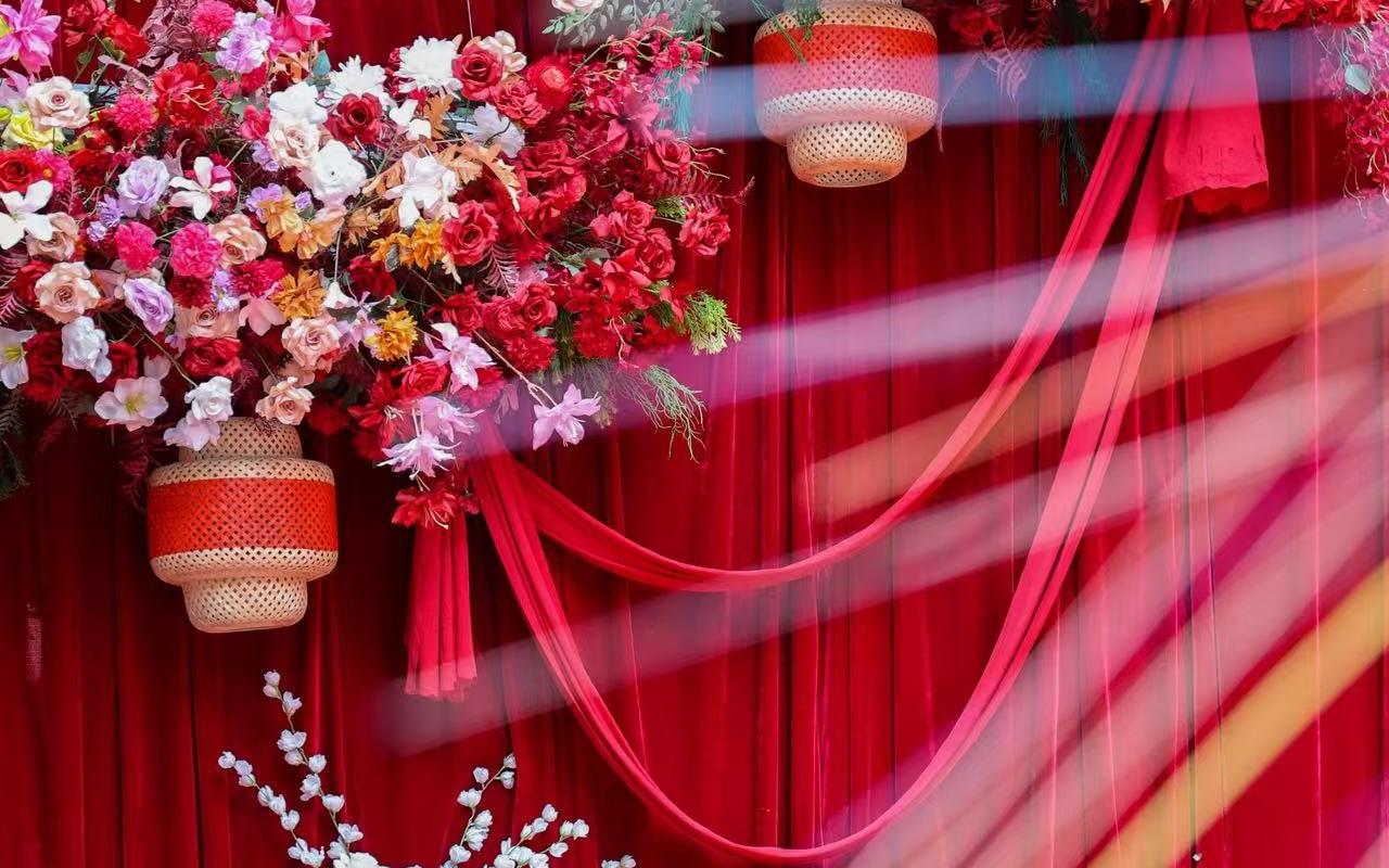 紅色布幔婚禮