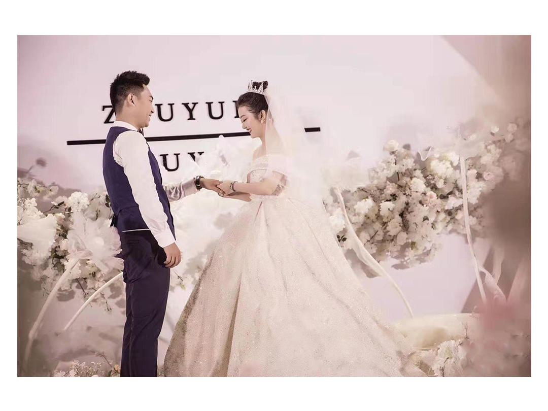 【光年婚礼】四大金刚全包+婚礼现场梦幻吊顶装饰