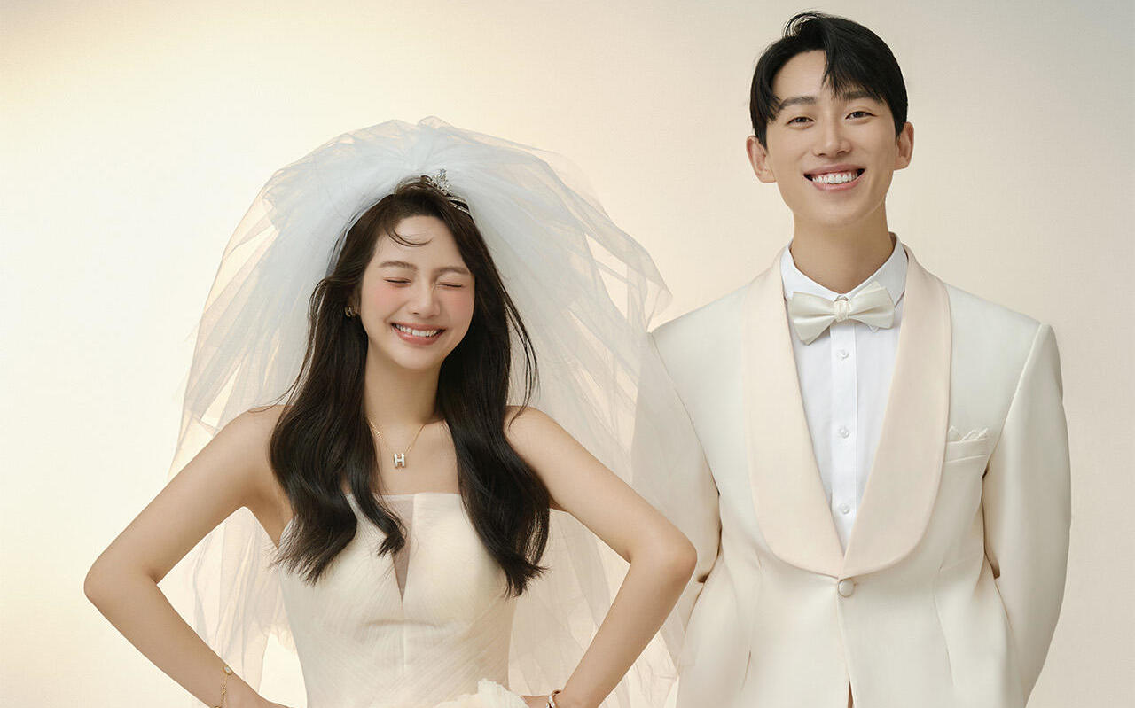 极简风婚纱照｜在光影交错里，爱被无限放大