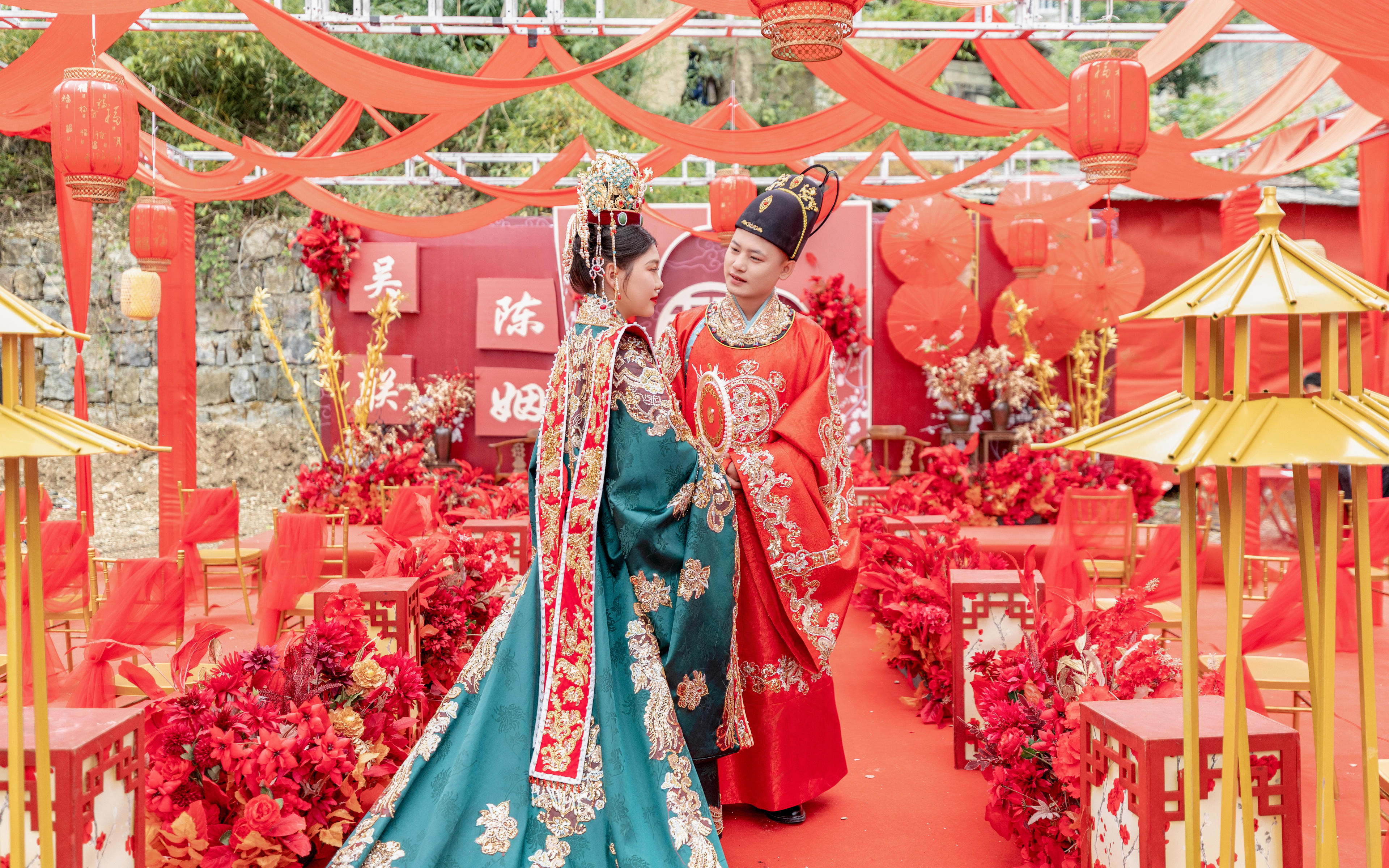 【泰蜜婚礼】锦绣万千 | 布艺吊顶传统中式婚礼