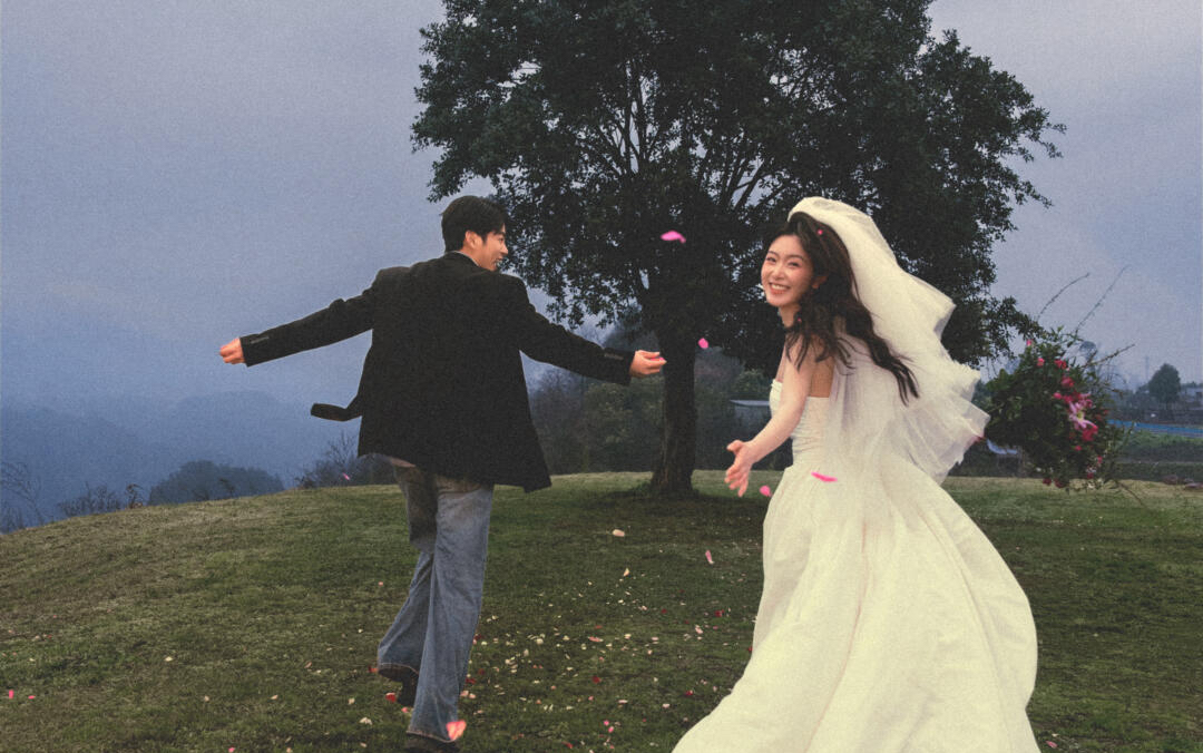 【米蘭尊榮】—-牽手擁抱奔跑