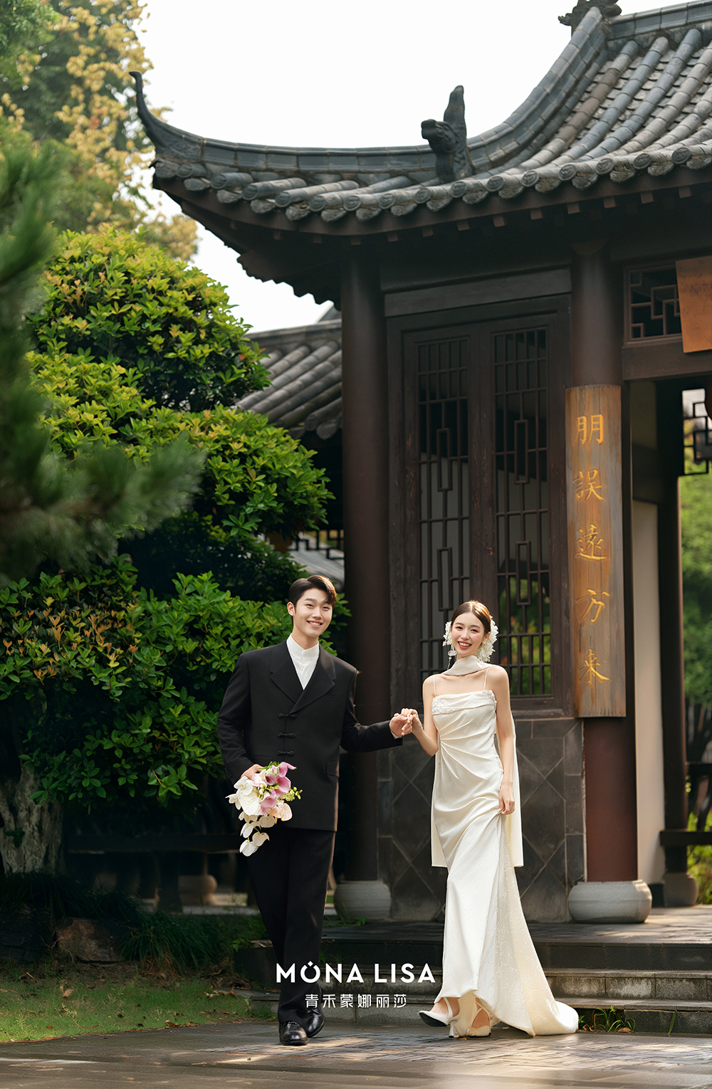 这才是东方美学天花板吧✨新中式园林婚纱照