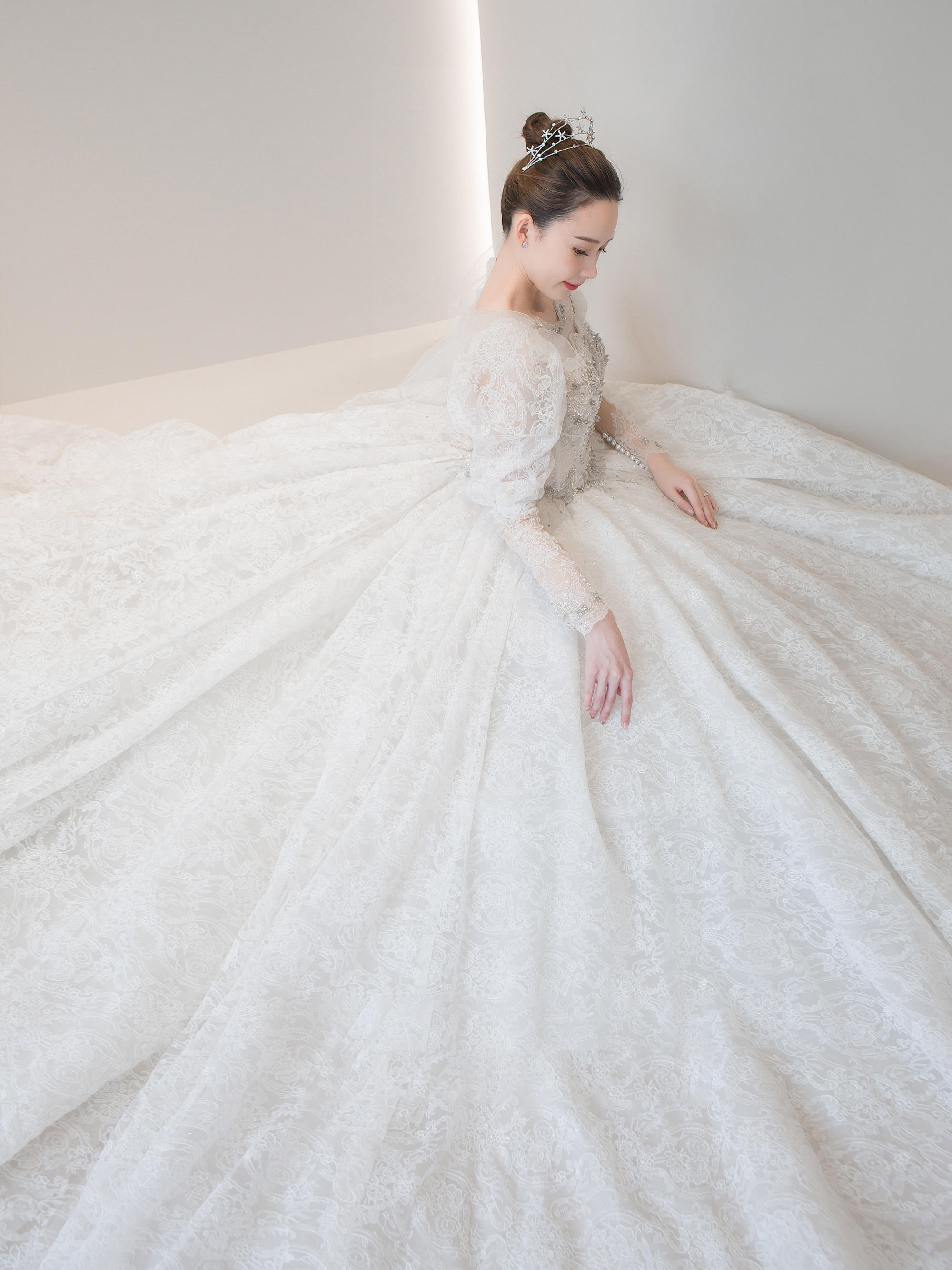 【限时特惠】3件套婚纱租赁全款送免费伴娘服租赁