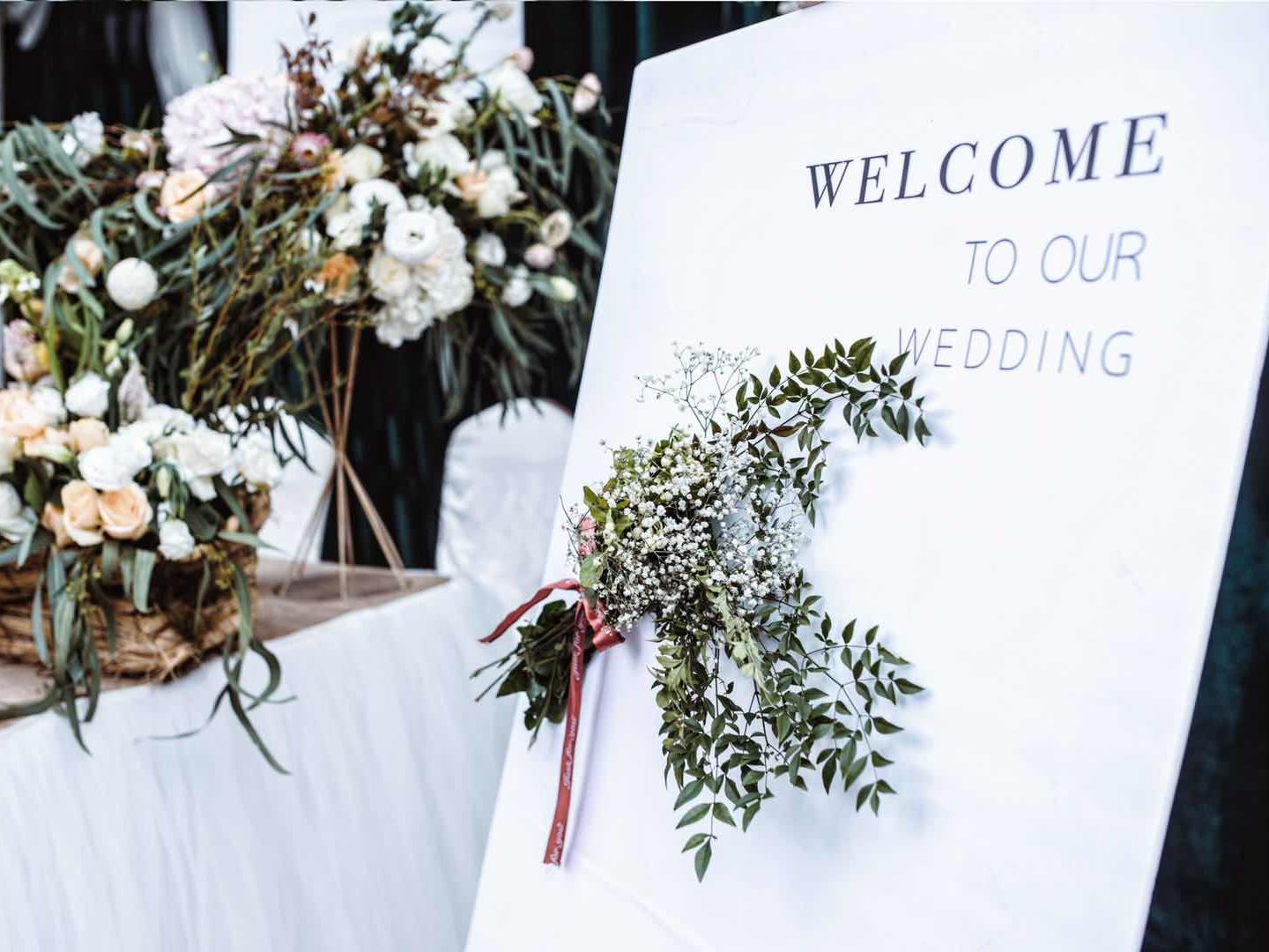 【安格婚礼】户外婚礼 白绿原木系小型婚礼