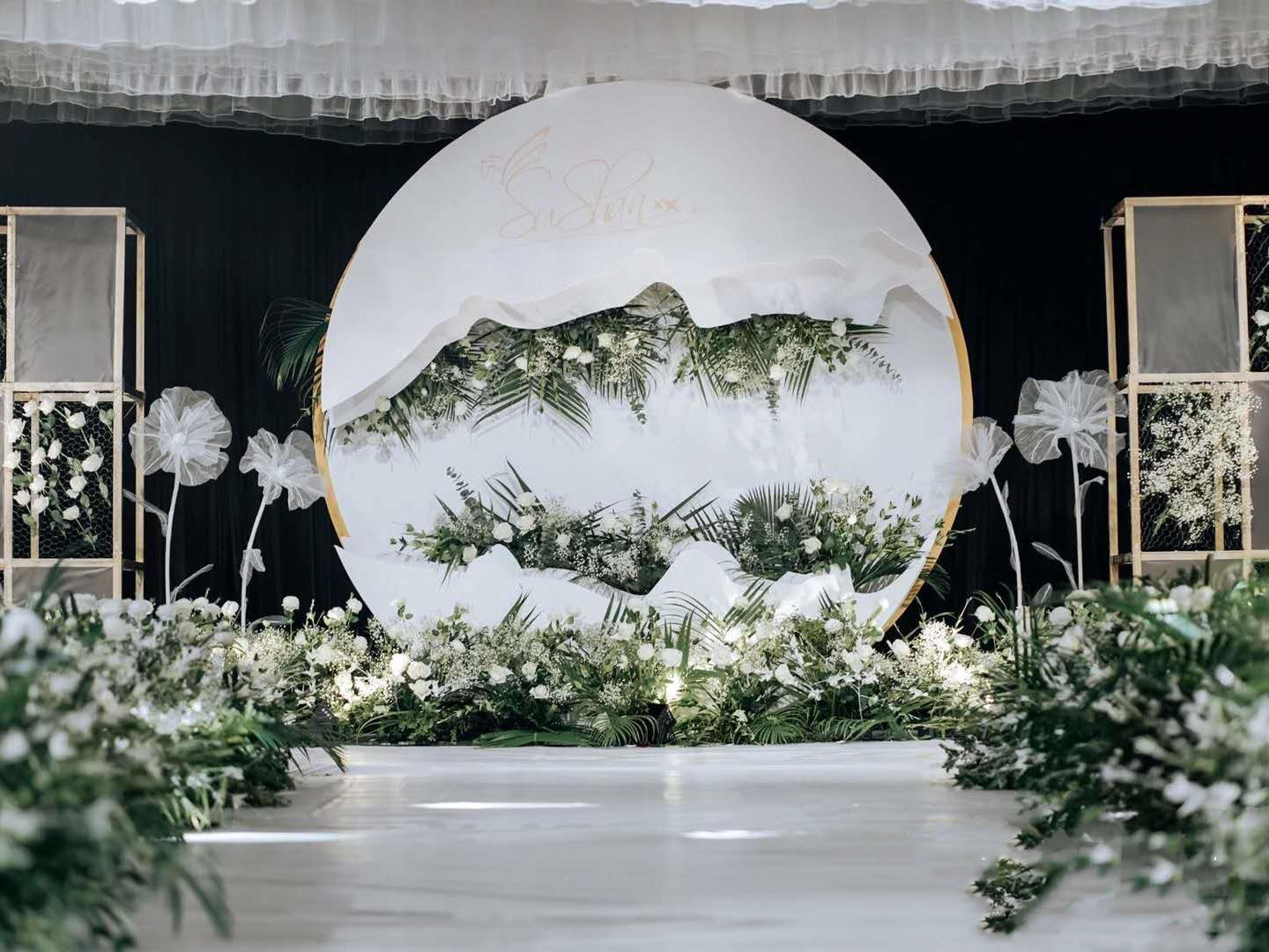 毕节福朋喜来登酒店•白＋绿色调，花艺设计效果满分