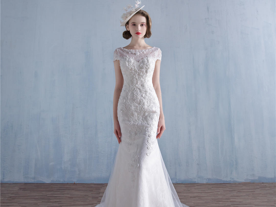 超值5件+资深全天跟妆（主纱+敬酒+秀禾+2伴）