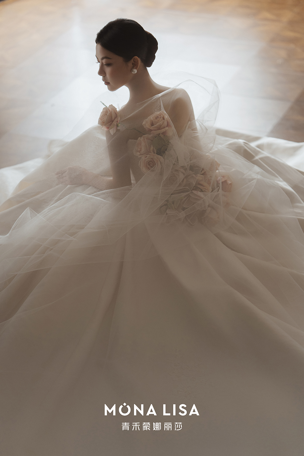 🎥在光影里邂逅法式复古浪漫婚纱照！！