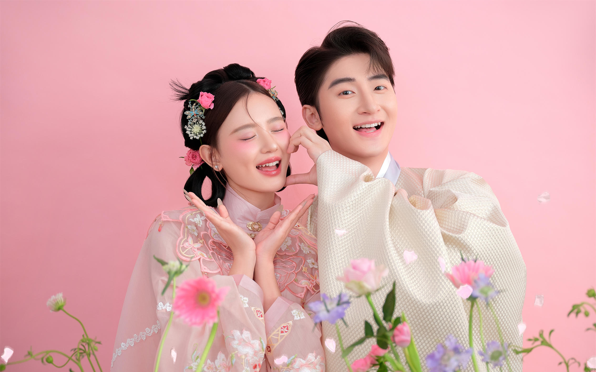 天命减龄❗粉嘟嘟的汉服婚纱照🍑真的太乖啦