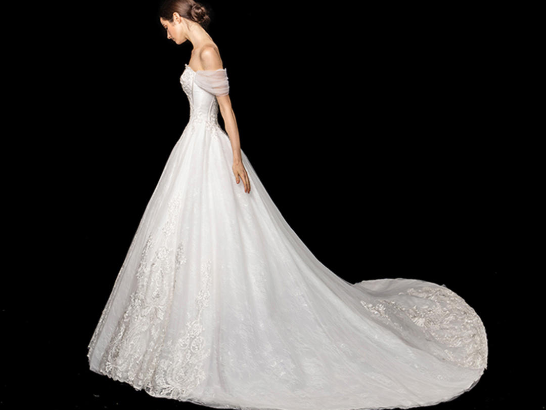 【妠澜超值推荐】主纱/短拖尾+敬酒服+伴娘服