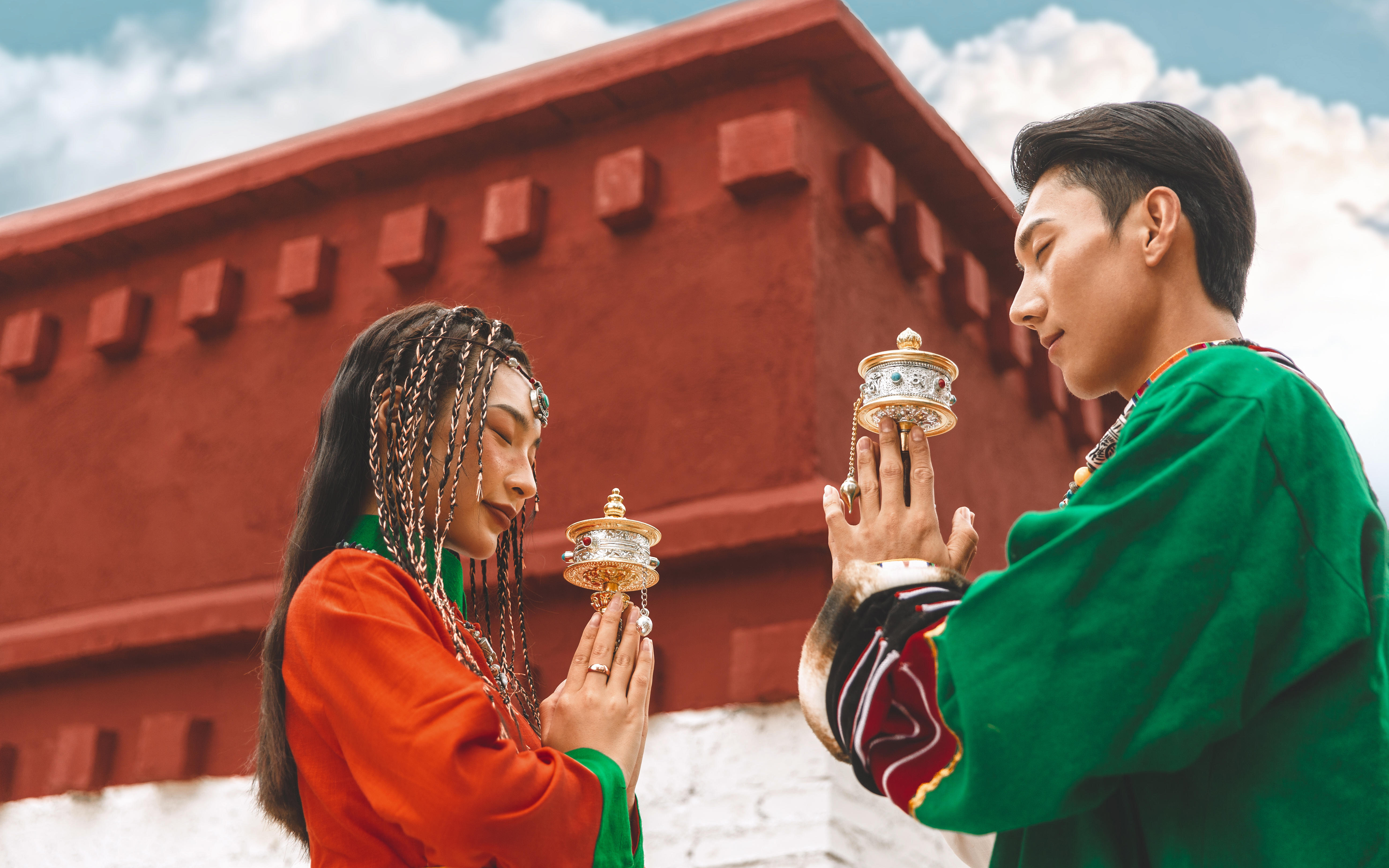 柏薇摄影丨木雅大寺 民族风婚纱照