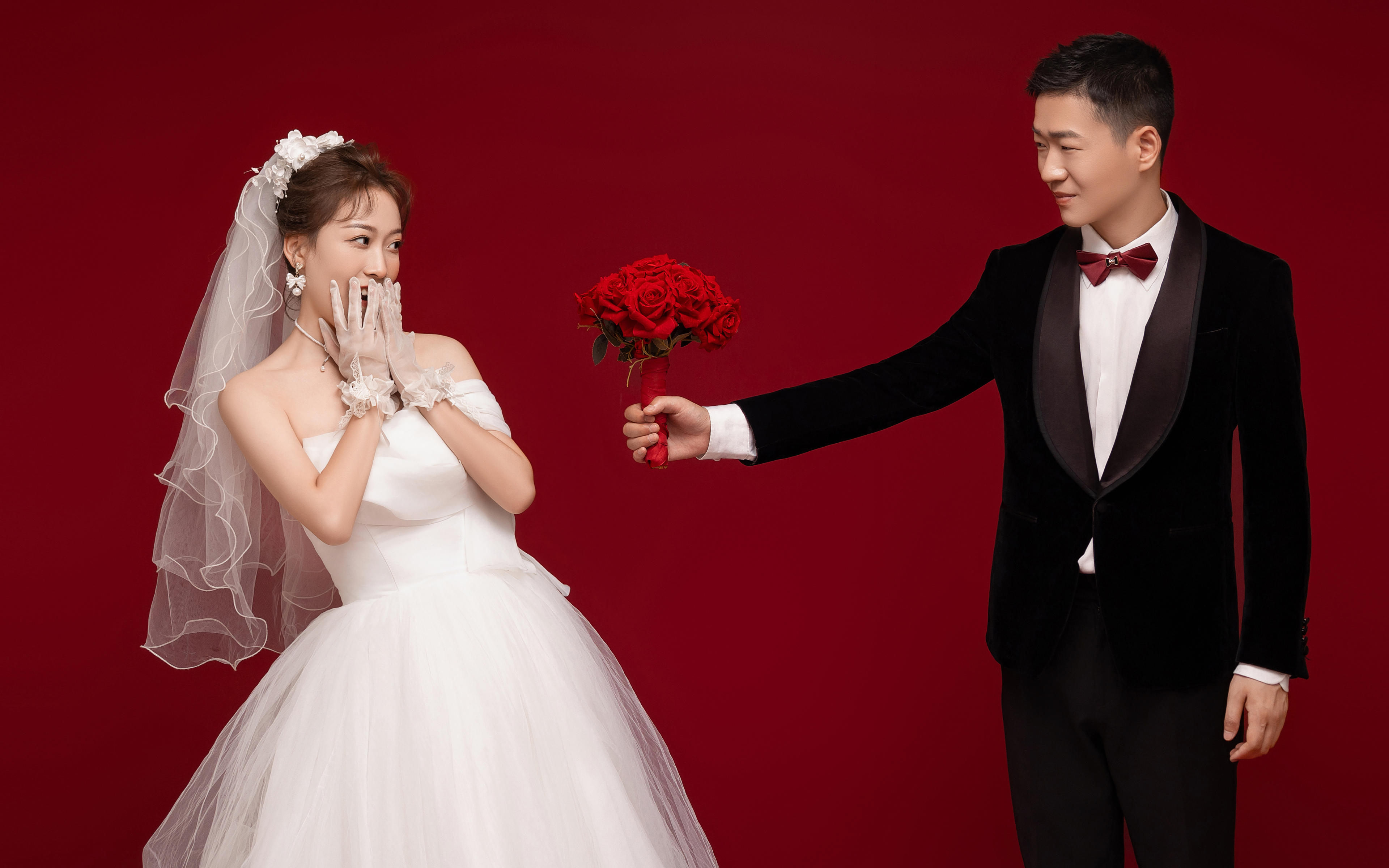 【施华洛艺格】红背景喜嫁婚纱照