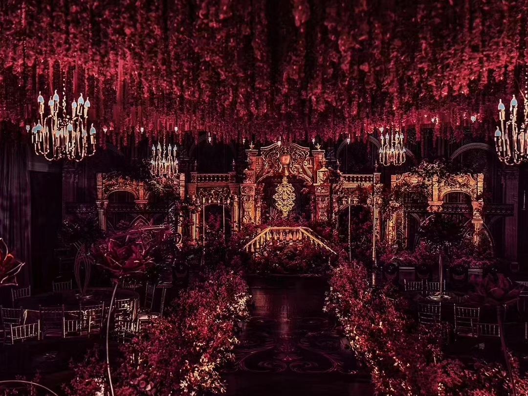 豪华套餐总监主持+ 婚礼督导+新娘秘书+音乐DJ