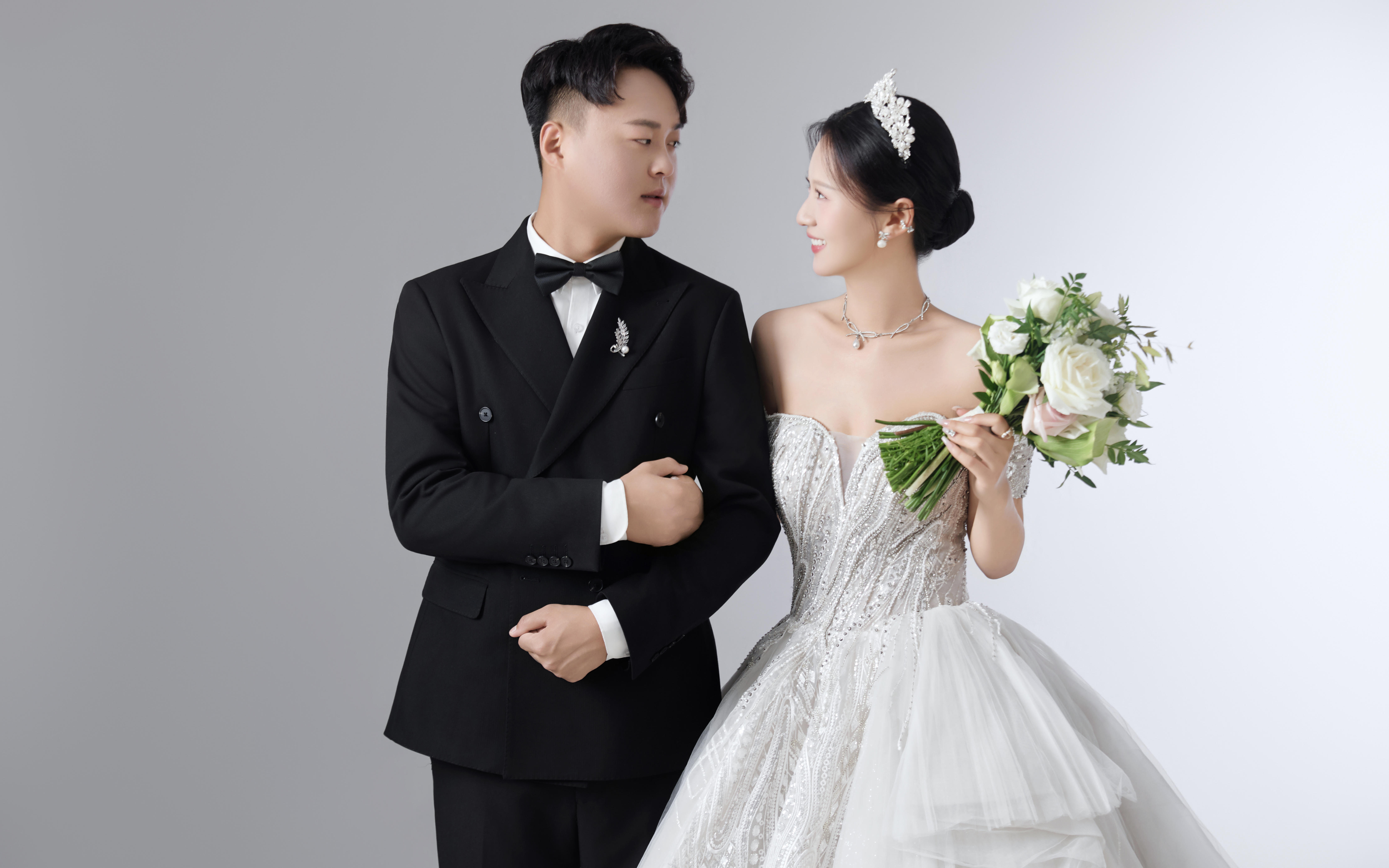 一眼沦陷的极简婚纱照