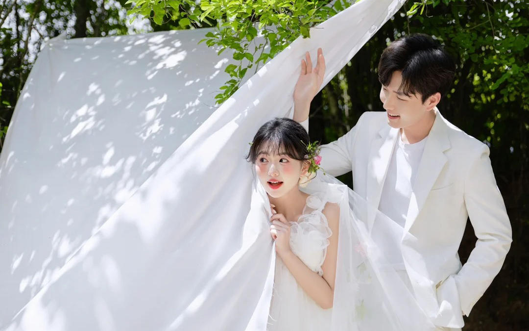 兜售春天🍀济宁小清新草坪婚纱照巨巨出片✨