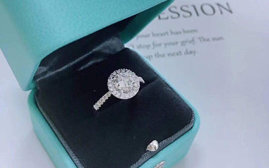 QC  求婚钻戒   50分 白18k金轻奢钻戒