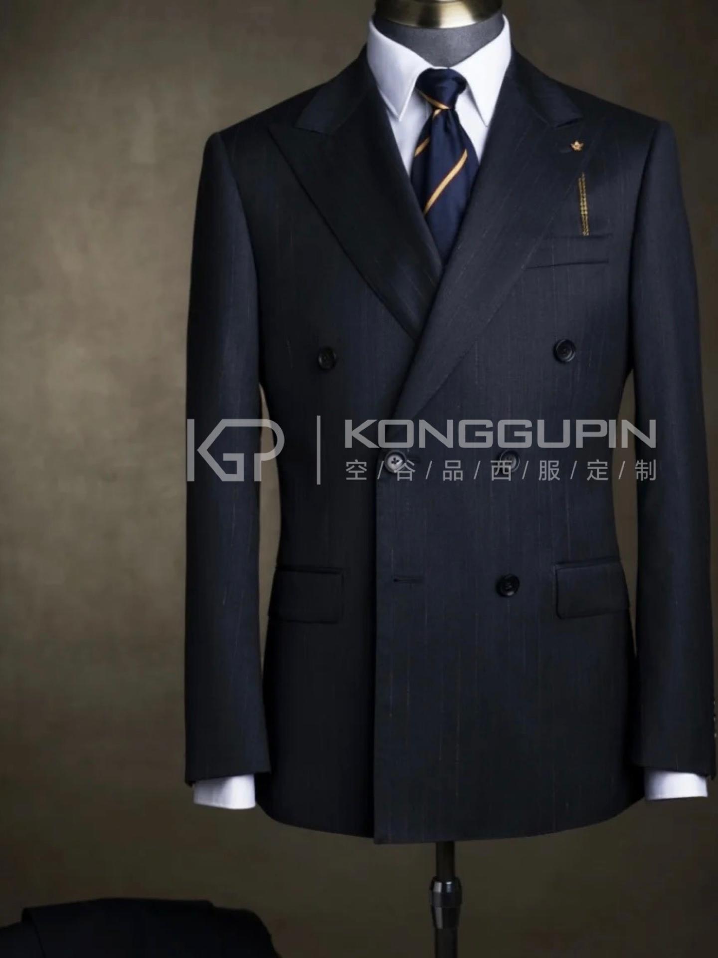 【绅士穿搭】定制暗黑色进口羊毛套装