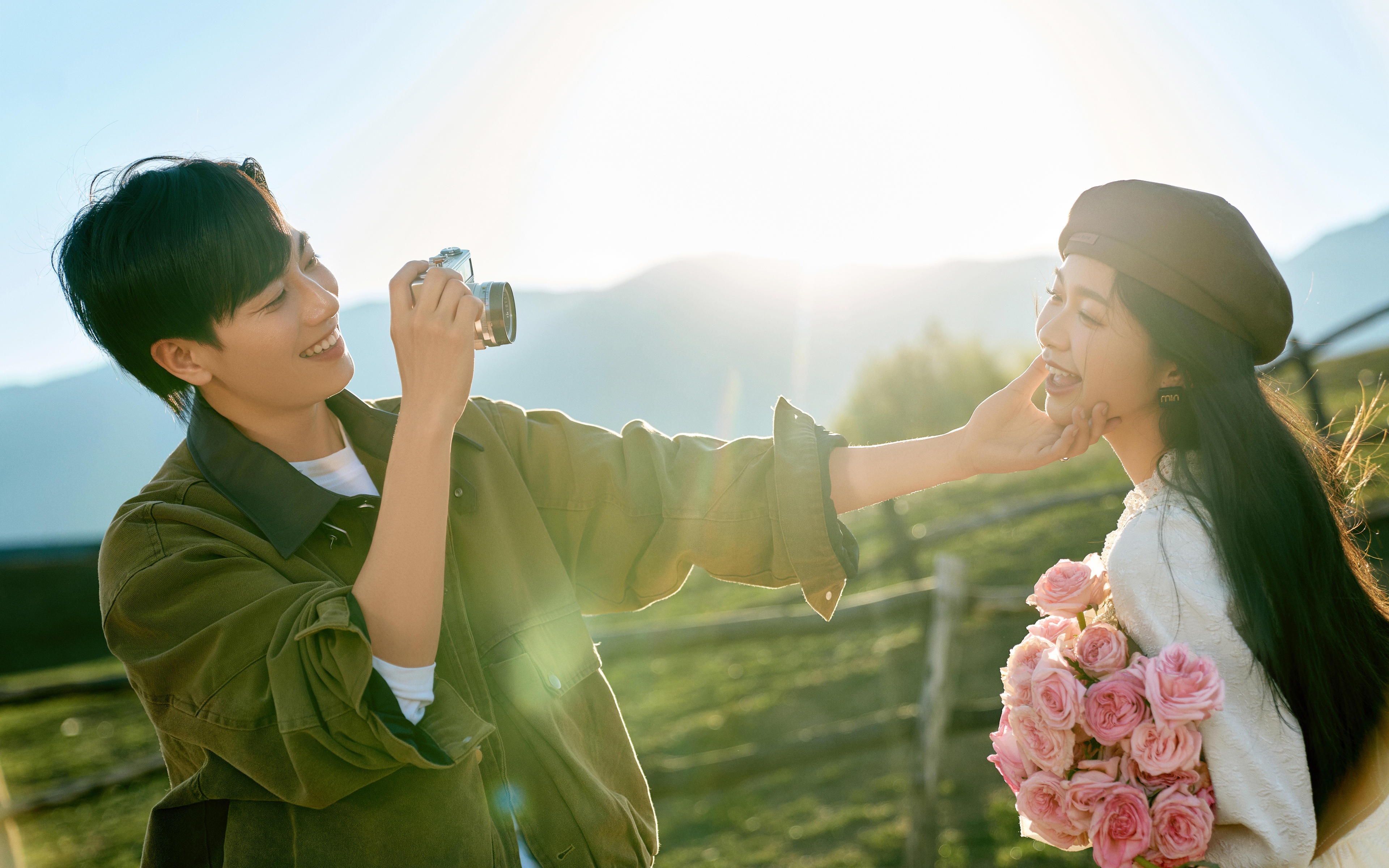 丽江漫步｜草坪婚纱照💐便装也美到窒息
