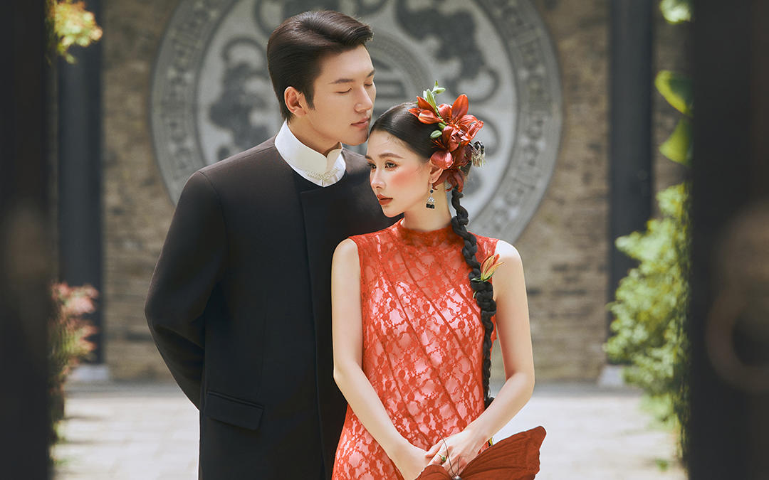 【西北龙摄影】新中式红色旗袍园林婚纱照