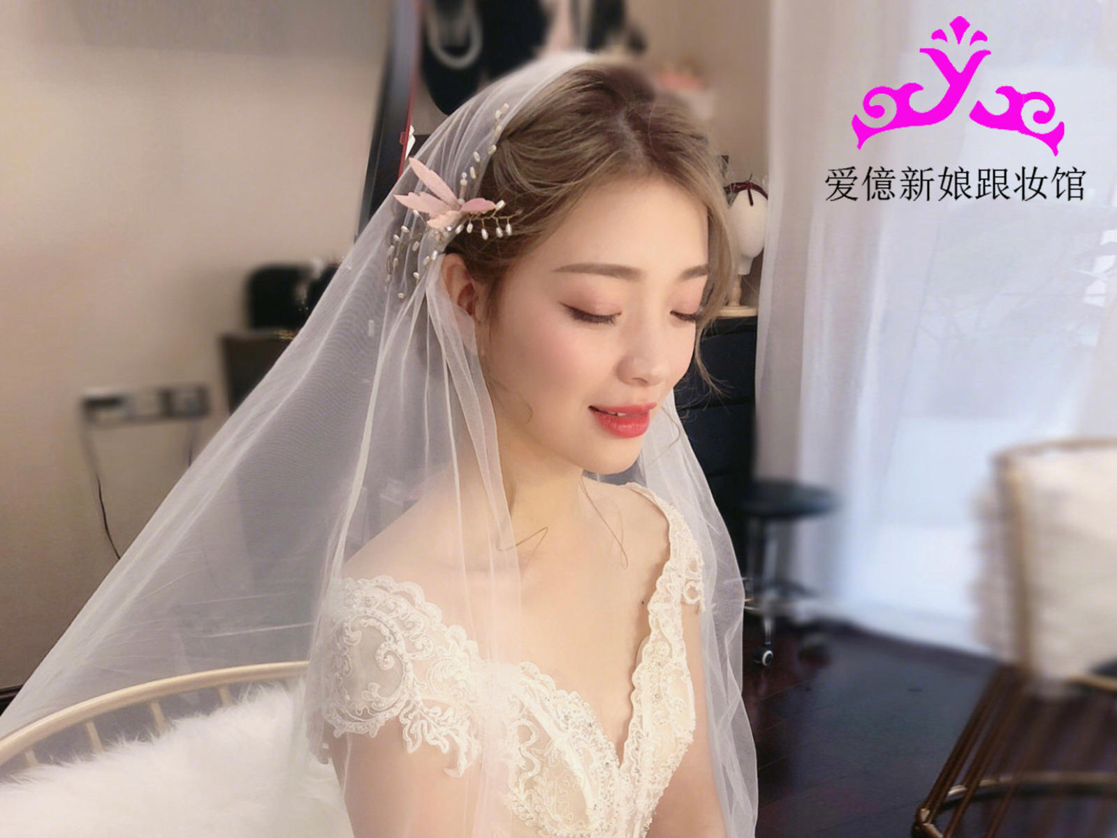 资深化妆师全天跟妆+3服3造