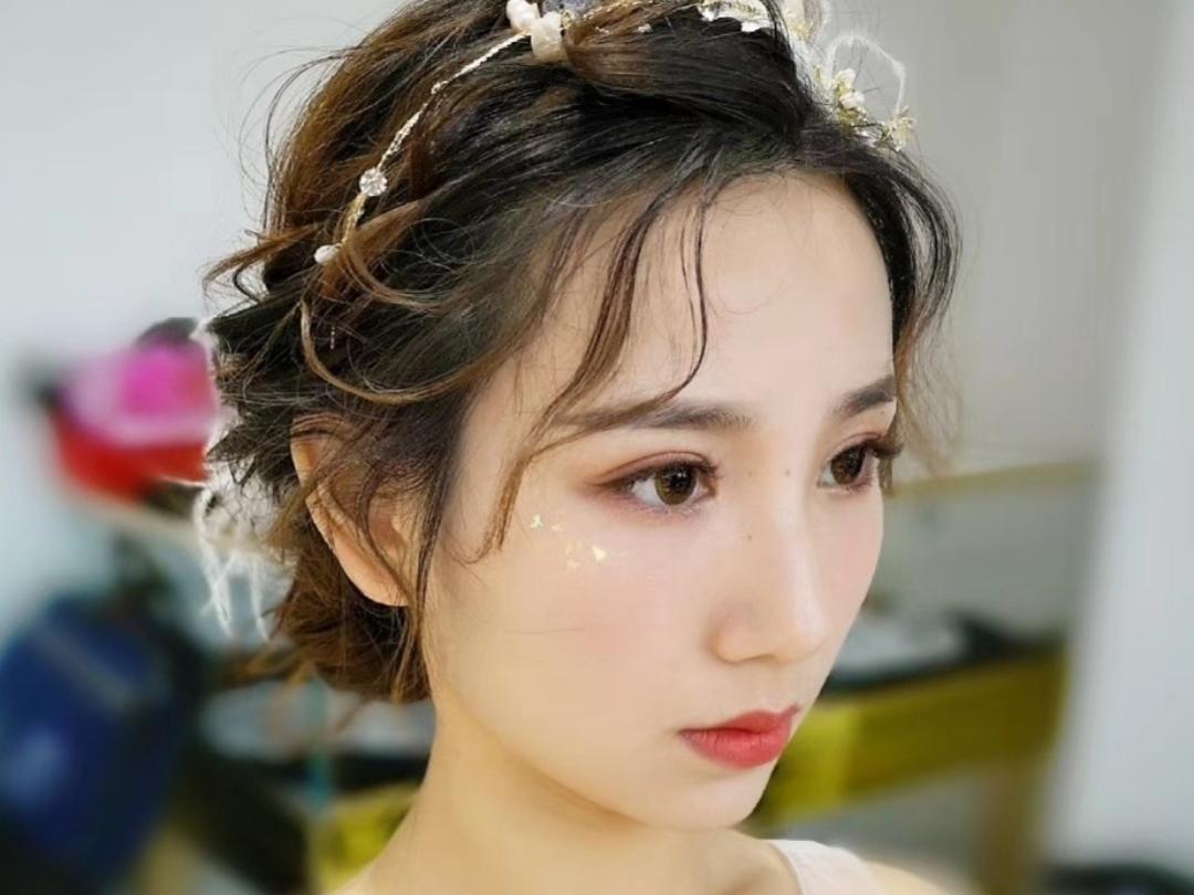 森系唯美简约首席档化妆师半天跟妆