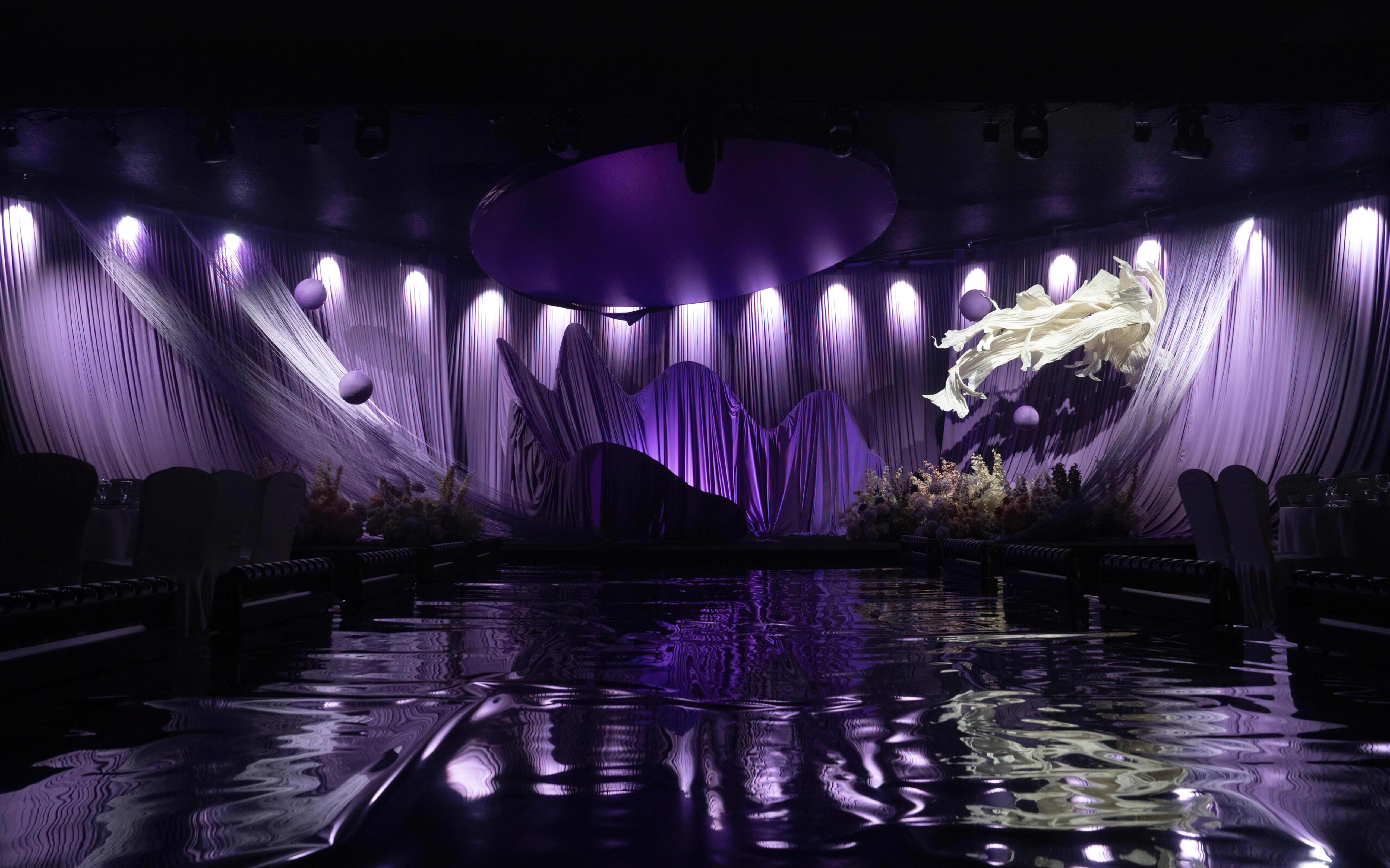 紫色梦幻婚礼，绽放秀场浪漫 ALBY2