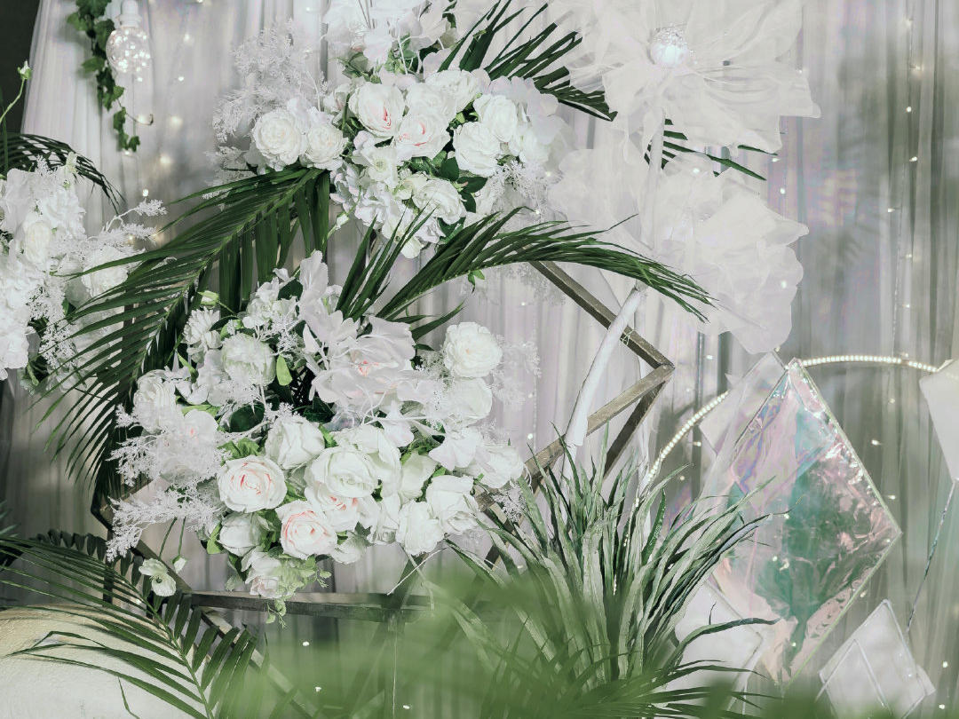 清新白绿色系---浪漫气球---适用低层高宴会厅