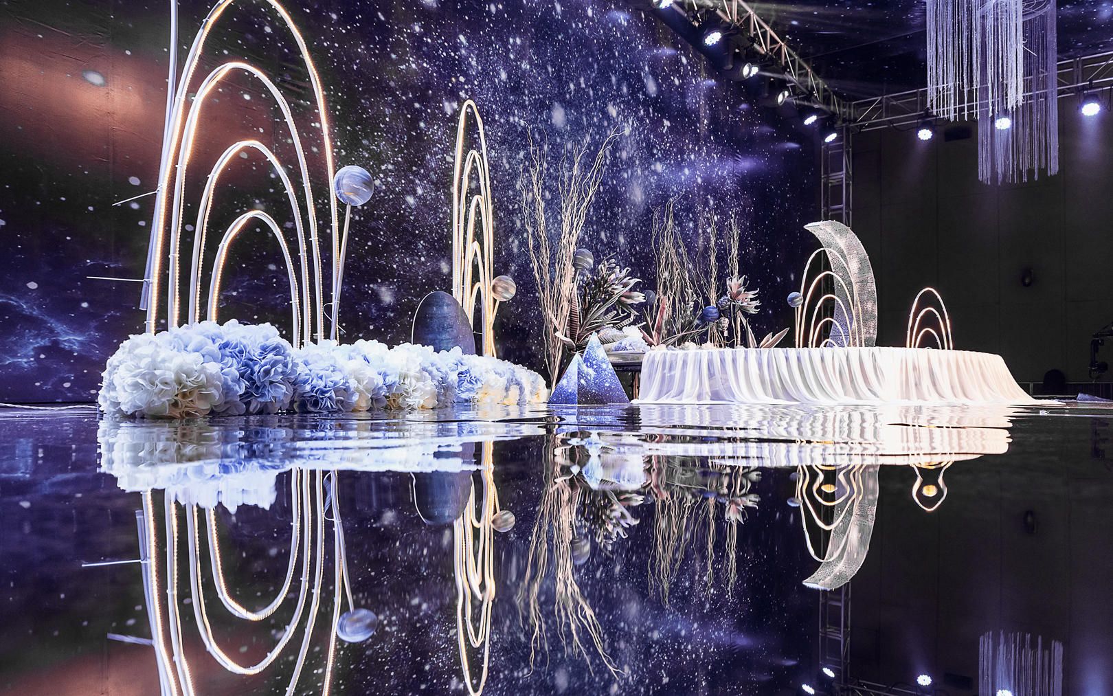 梦幻紫星空婚礼 ，打造您的紫色梦幻谷。