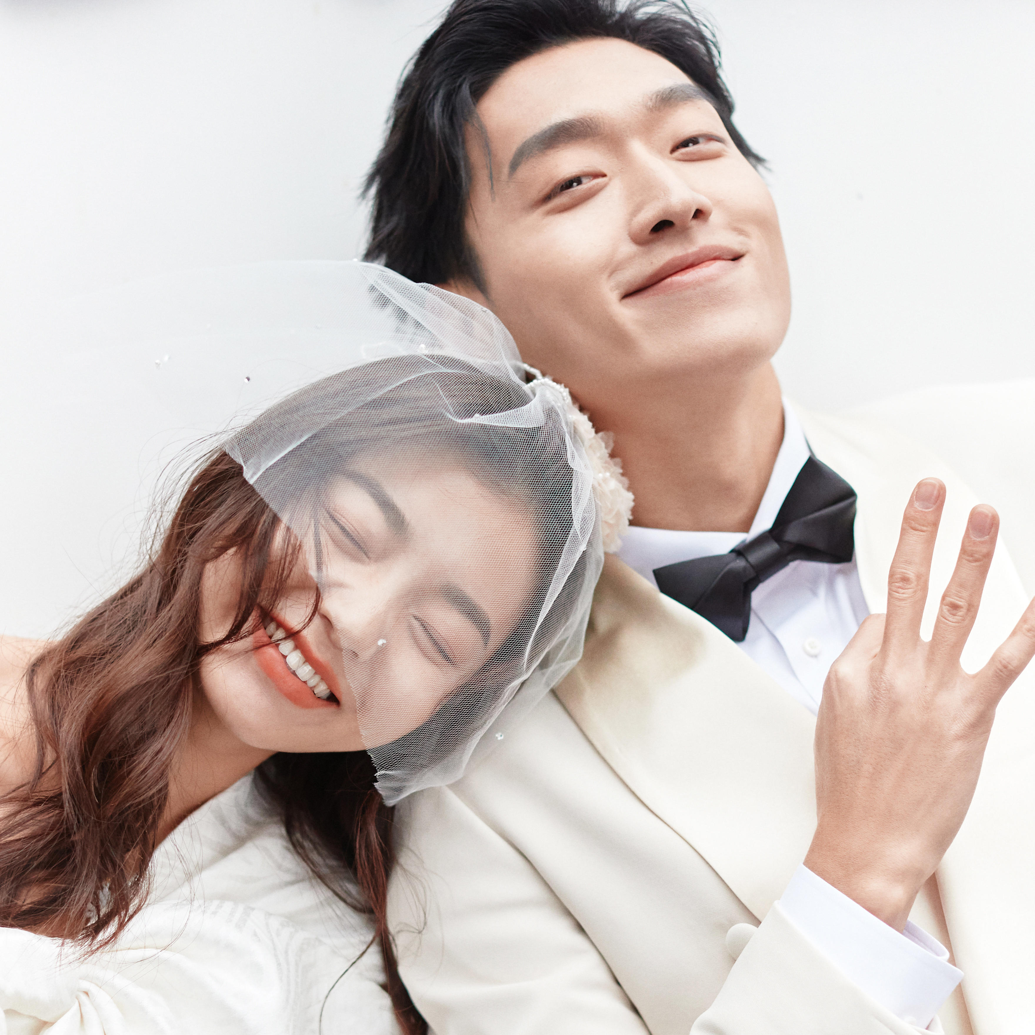 李氏婚纱摄影<网红同款>高端定制（不参加其他优）
