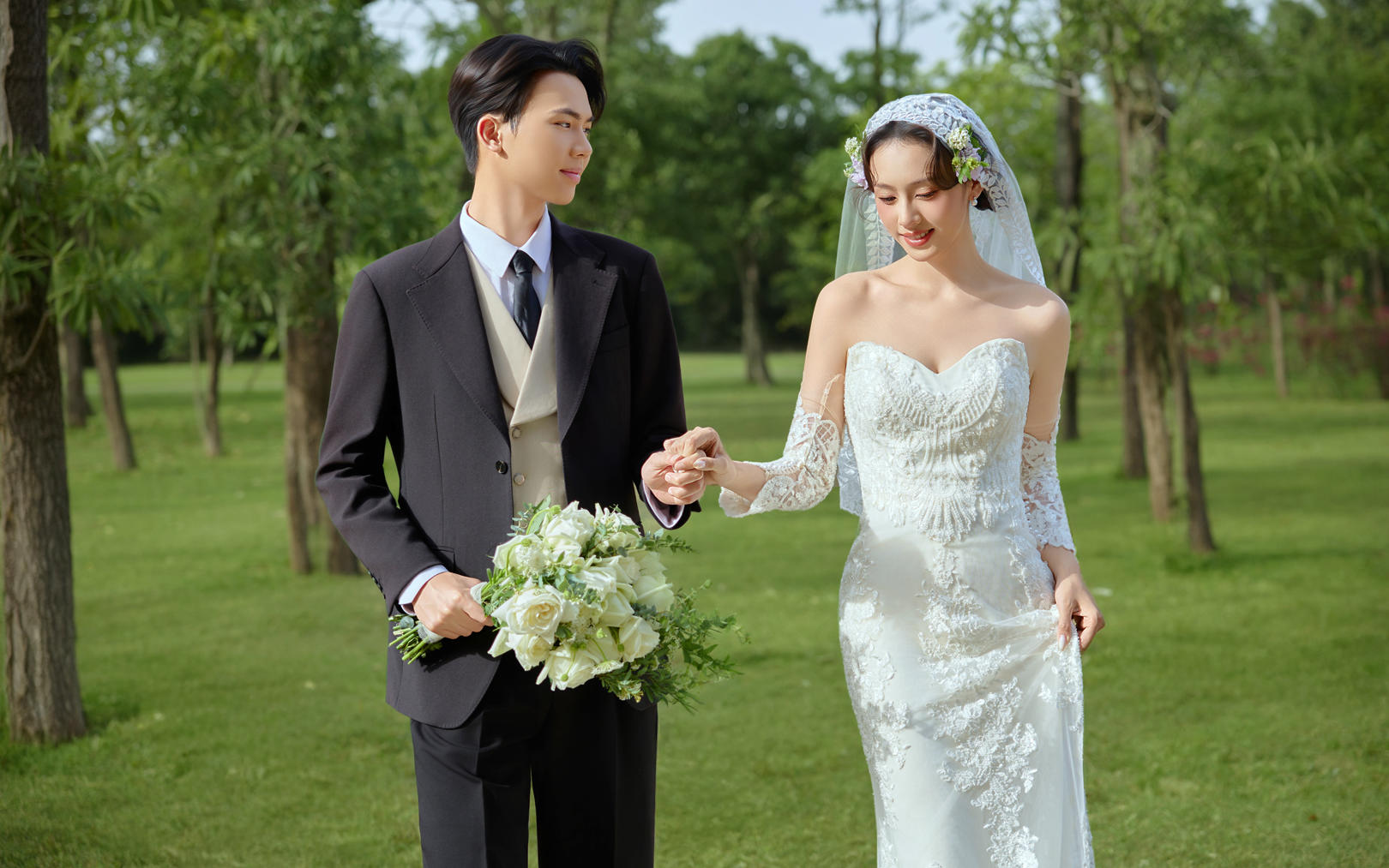  一眼入夏~ 高级感森系婚纱照