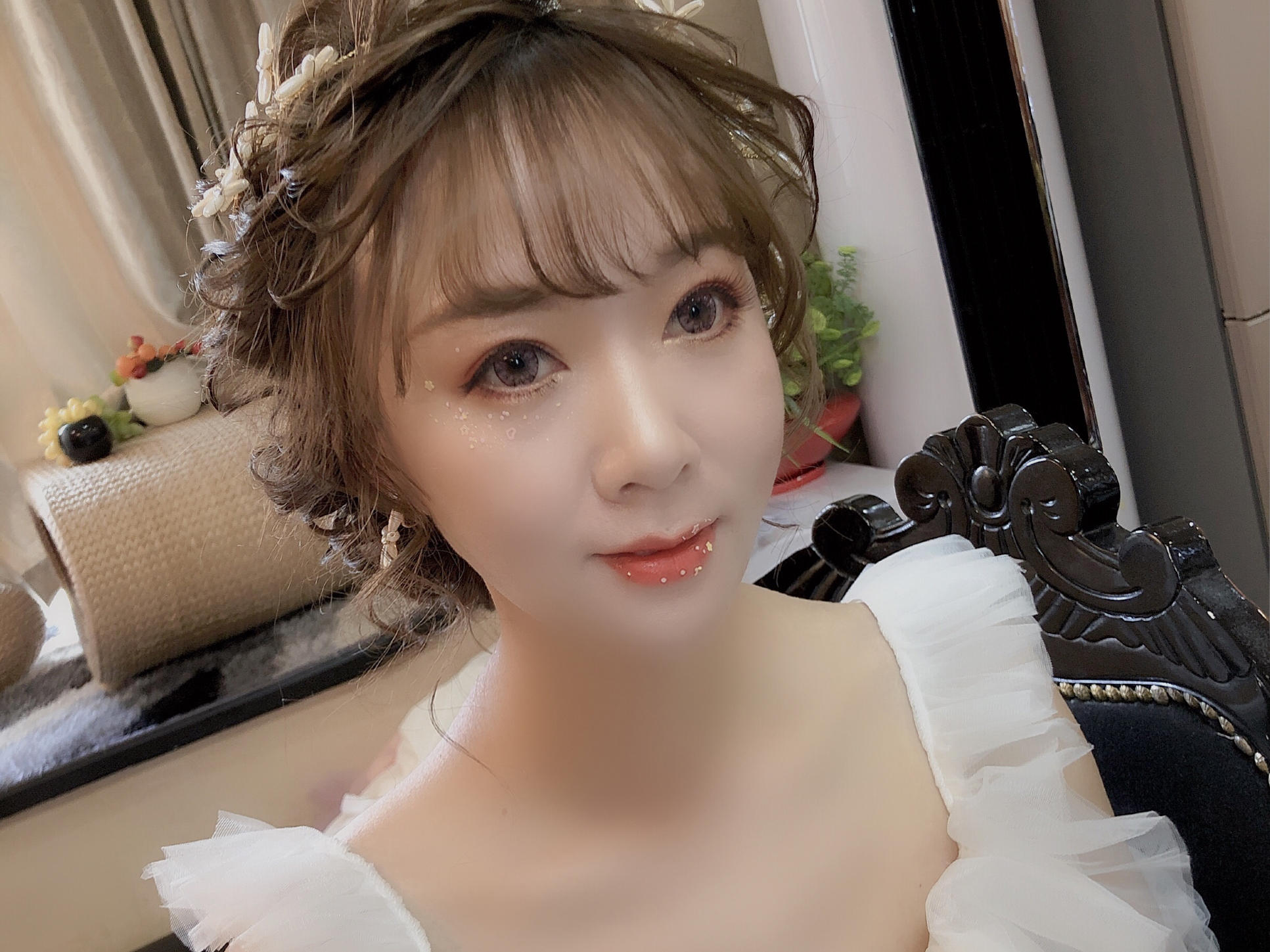 【俏佳人】专业新娘造型订制，全天新娘跟妆