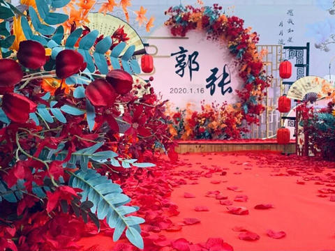 【汇美婚礼】一场办在家门口的红蓝色撞色新中式婚礼