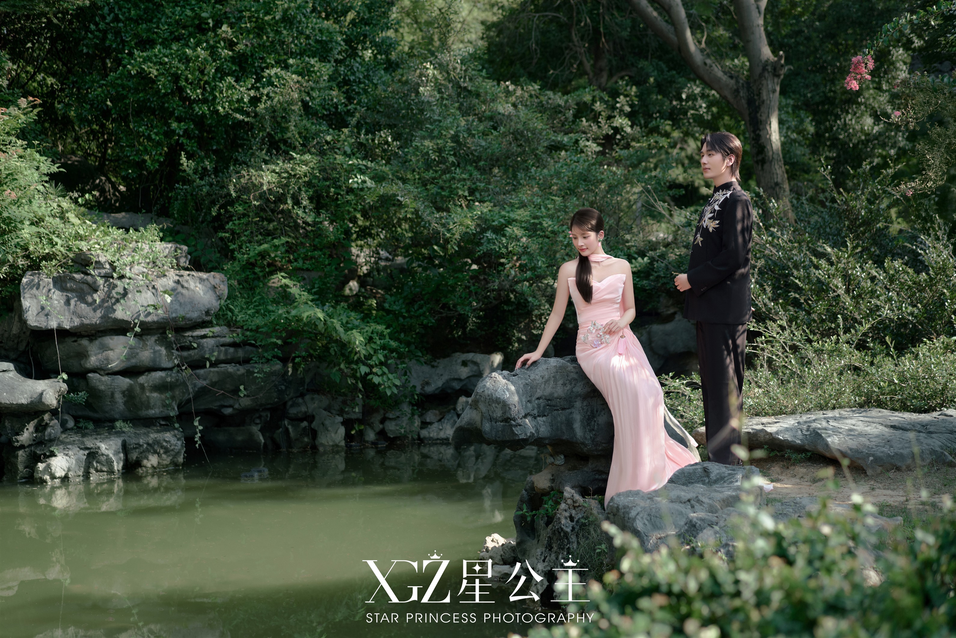【新人推荐】8服8造+内外景双拍婚纱照