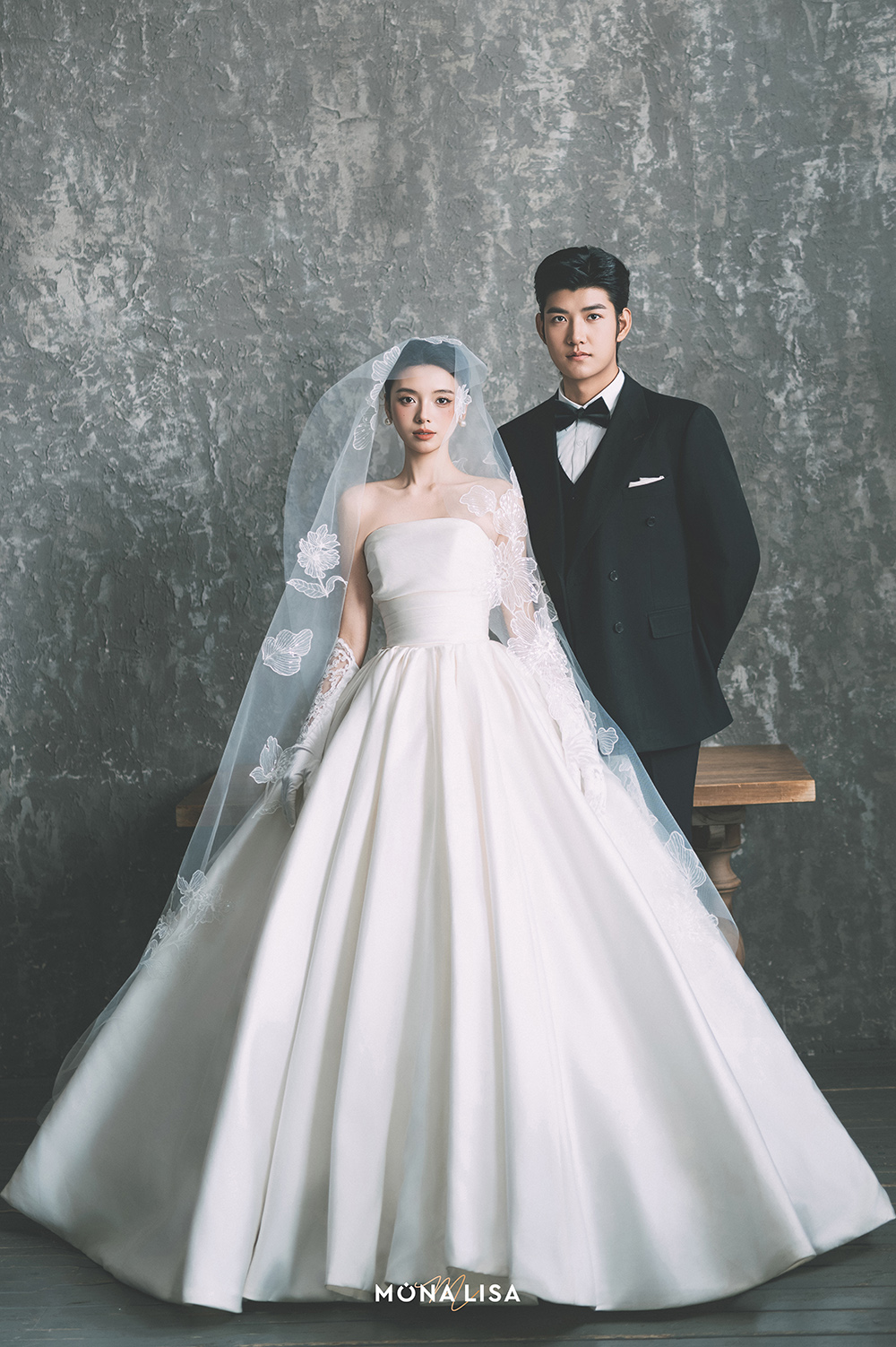 室内光影婚纱照｜浪漫又温柔的室内氛围感