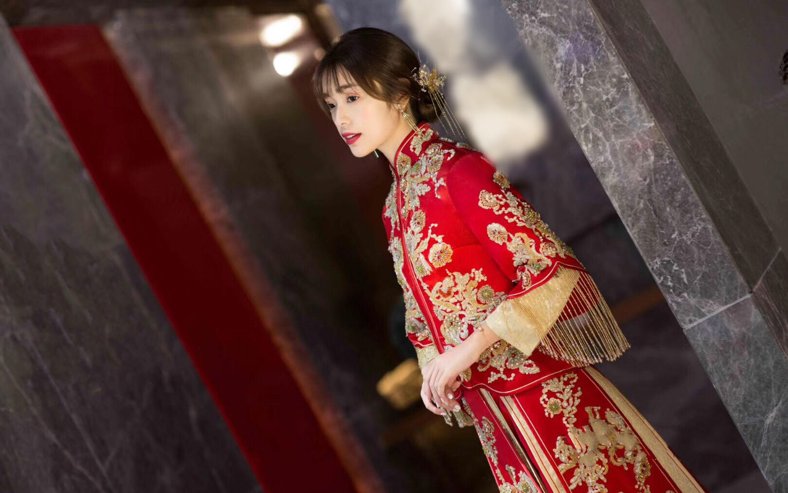 即白婚纱礼服新款到店44