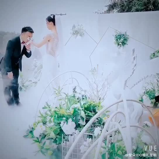 【爱朵高端婚礼定制】清新的户外——森系婚礼