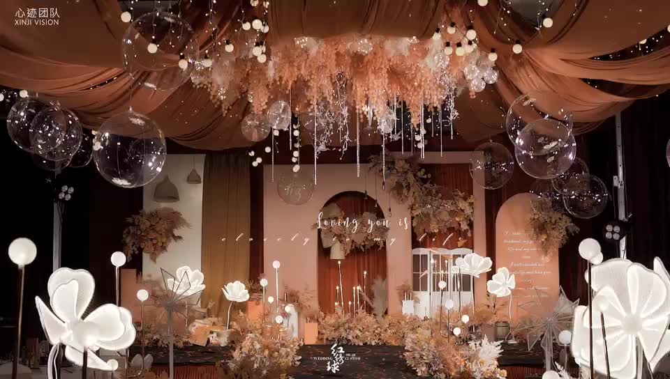 【秋日浪漫·法式秋色婚礼,花艺饱满】